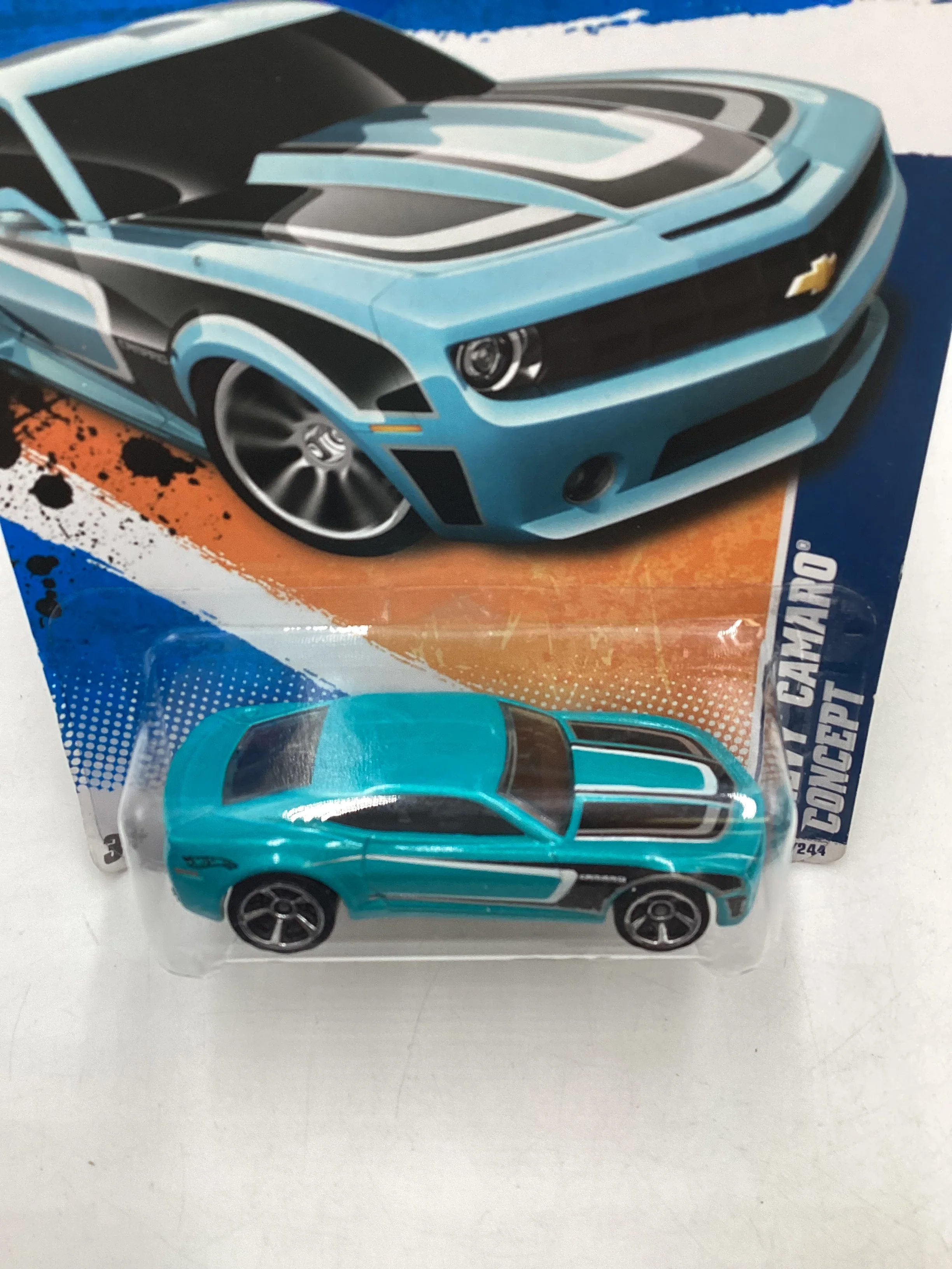 2011 Hot wheels #113 Teal Camaro Convertible Concept 16G - Image 6