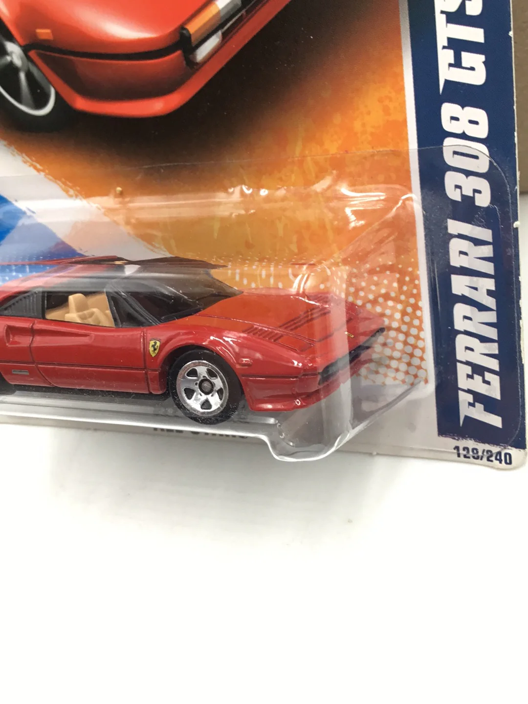 2011 Hot wheels #128 Ferrari 308 GTS with protector - Image 4