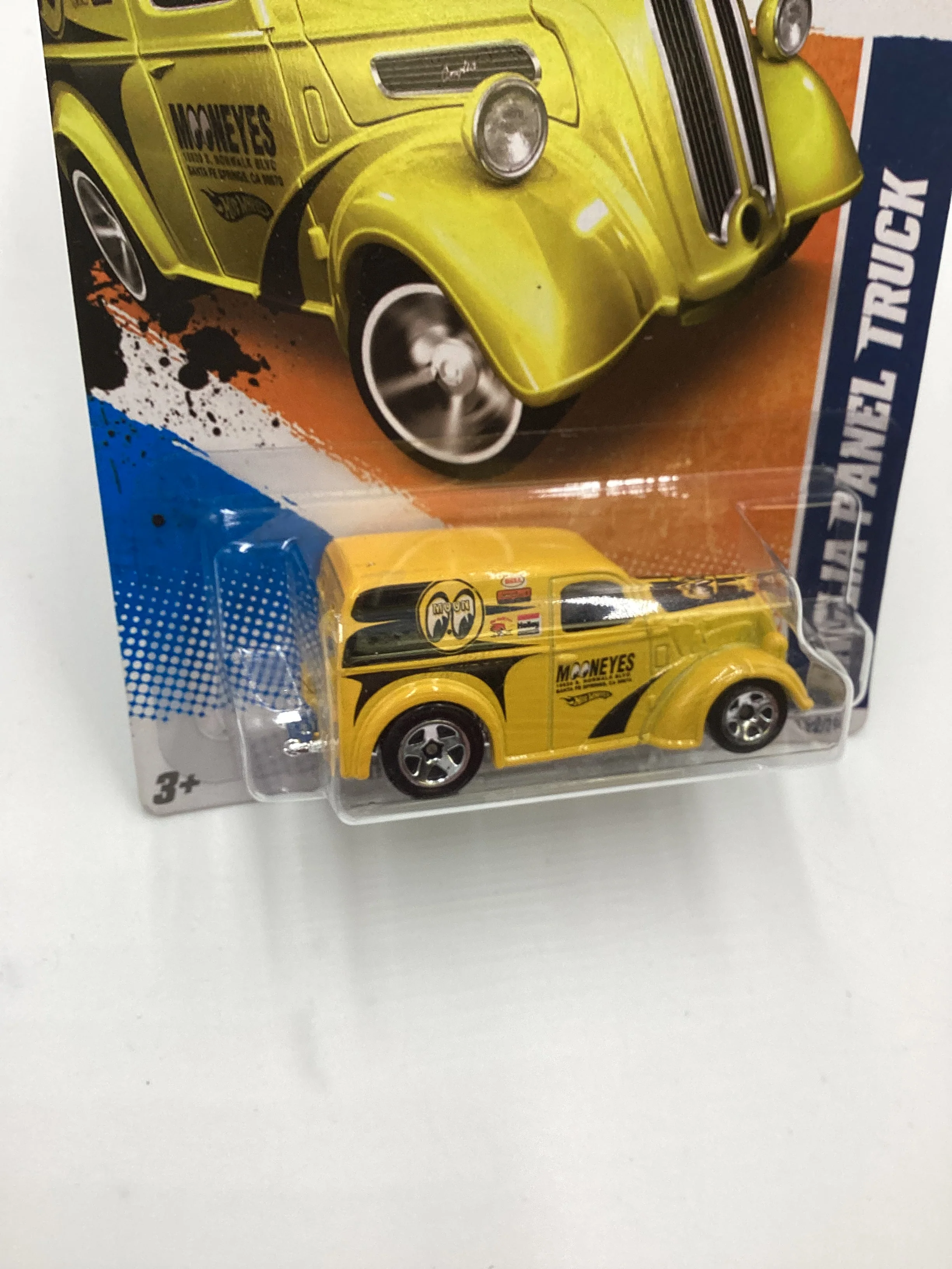 2011 Hot wheels #138 Anglia Panel Truck Yellow Moon Eyes Green Lantern Card (SR) - Image 5