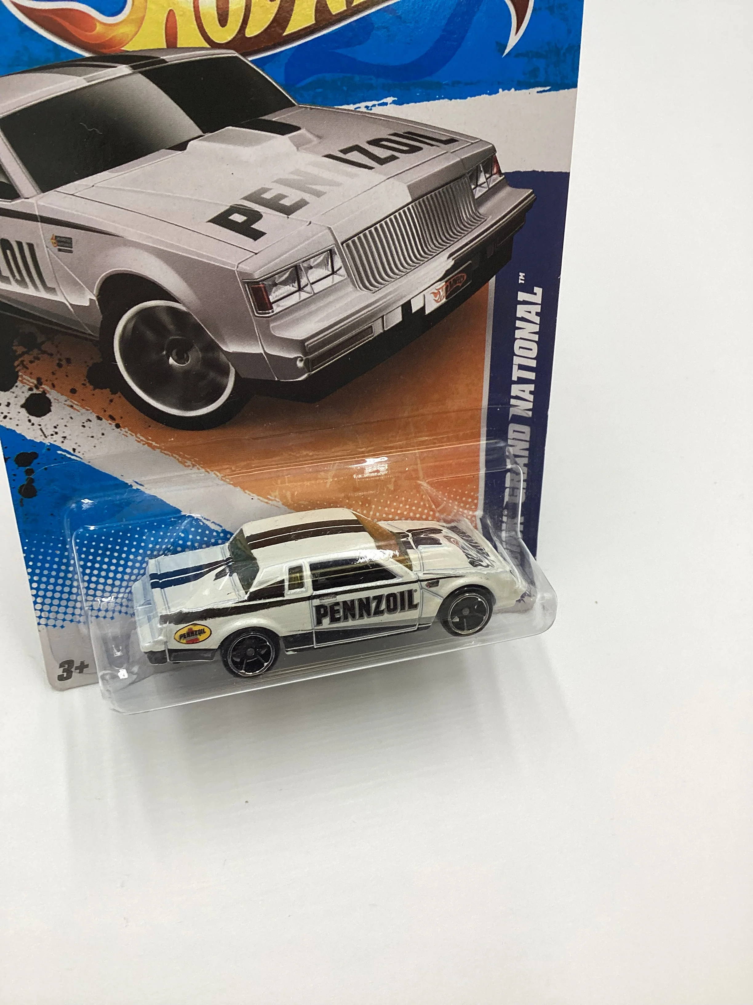 2011 Hot Wheels #139 Buick Grand National White 53D - Image 5