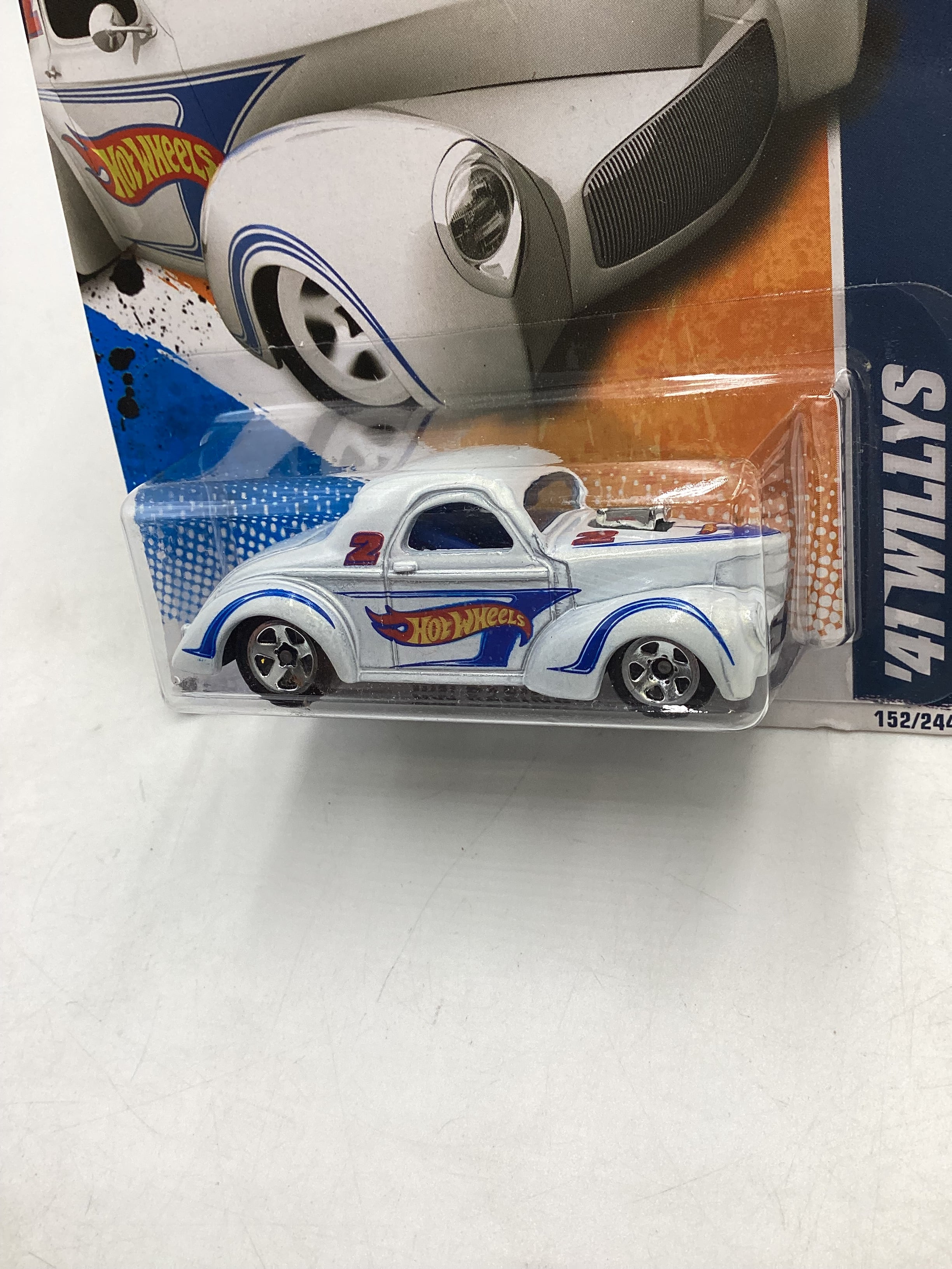 2011 Hot Wheels #152 41 Willys White 25A - Image 4