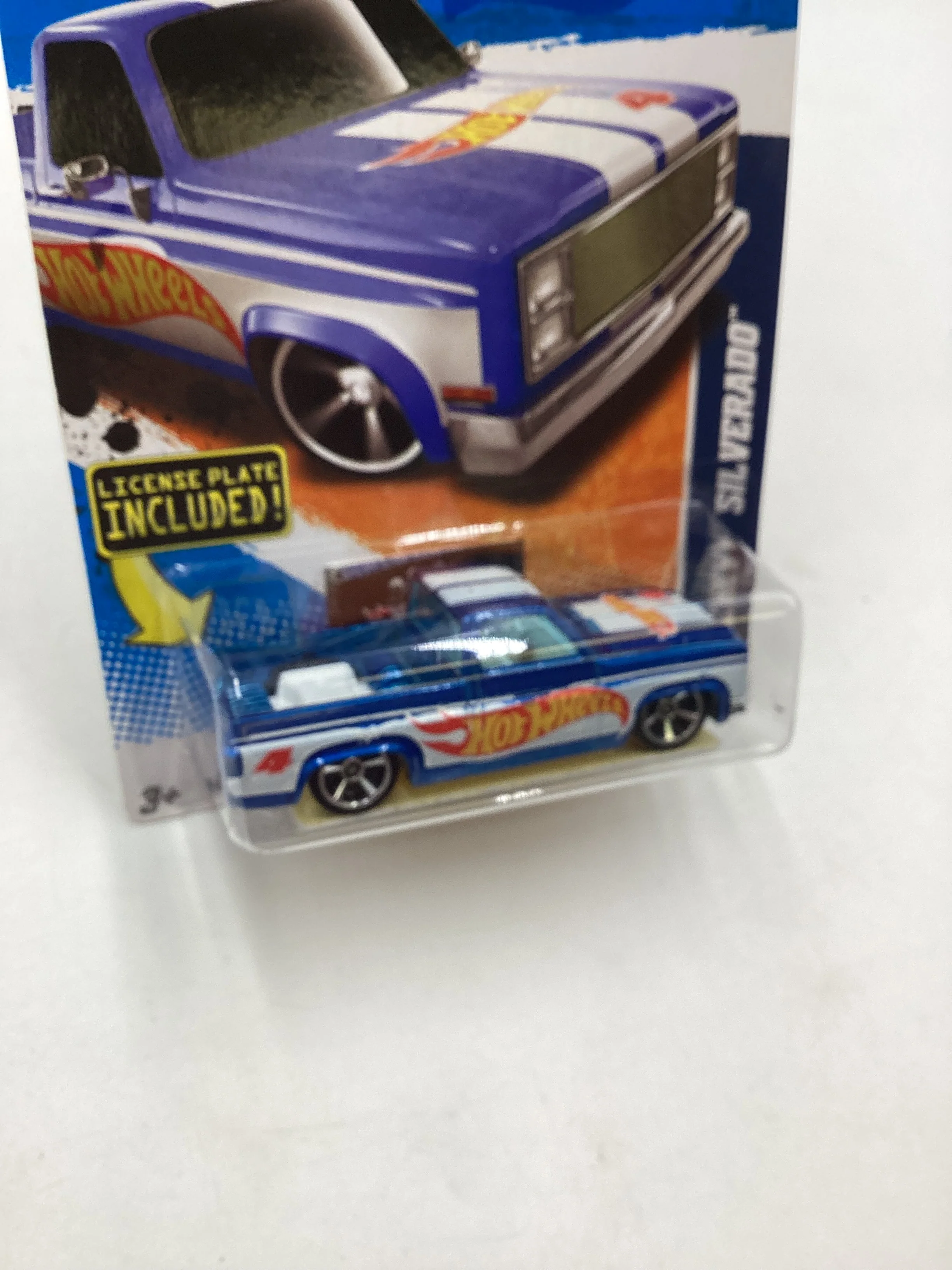 2011 Hot Wheels #156 VHTF License Plate 83 Chevy Silverado with protector - Image 5