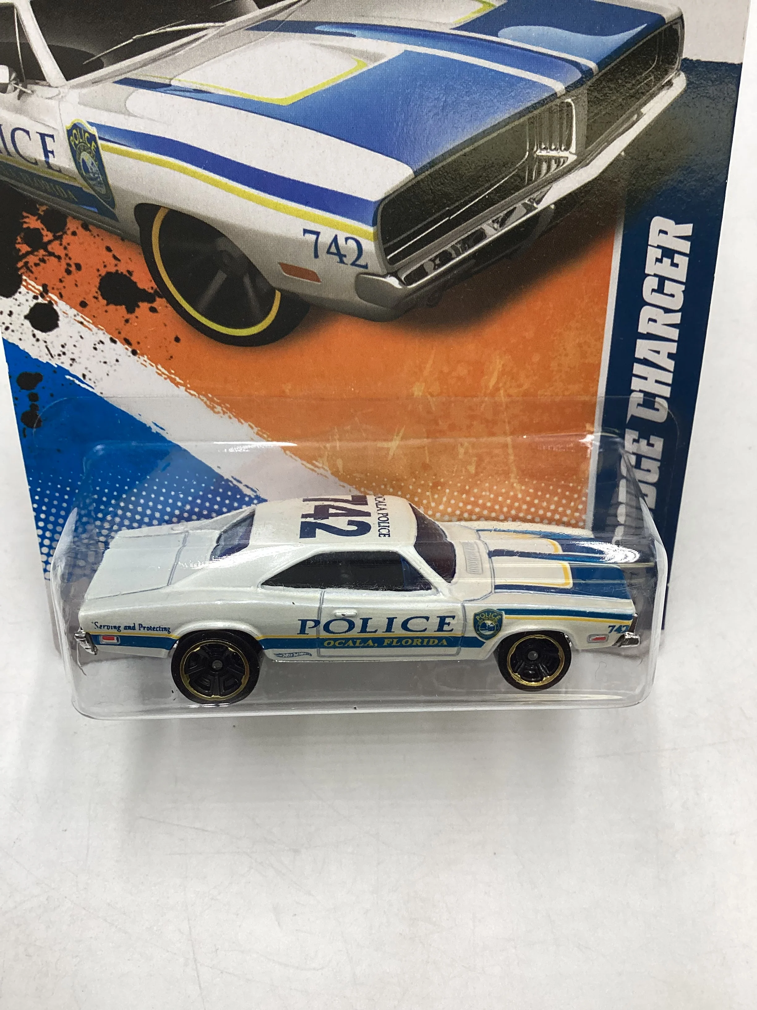 2011 Hot Wheels #166 69 Dodge Charger Police White 41B - Image 6