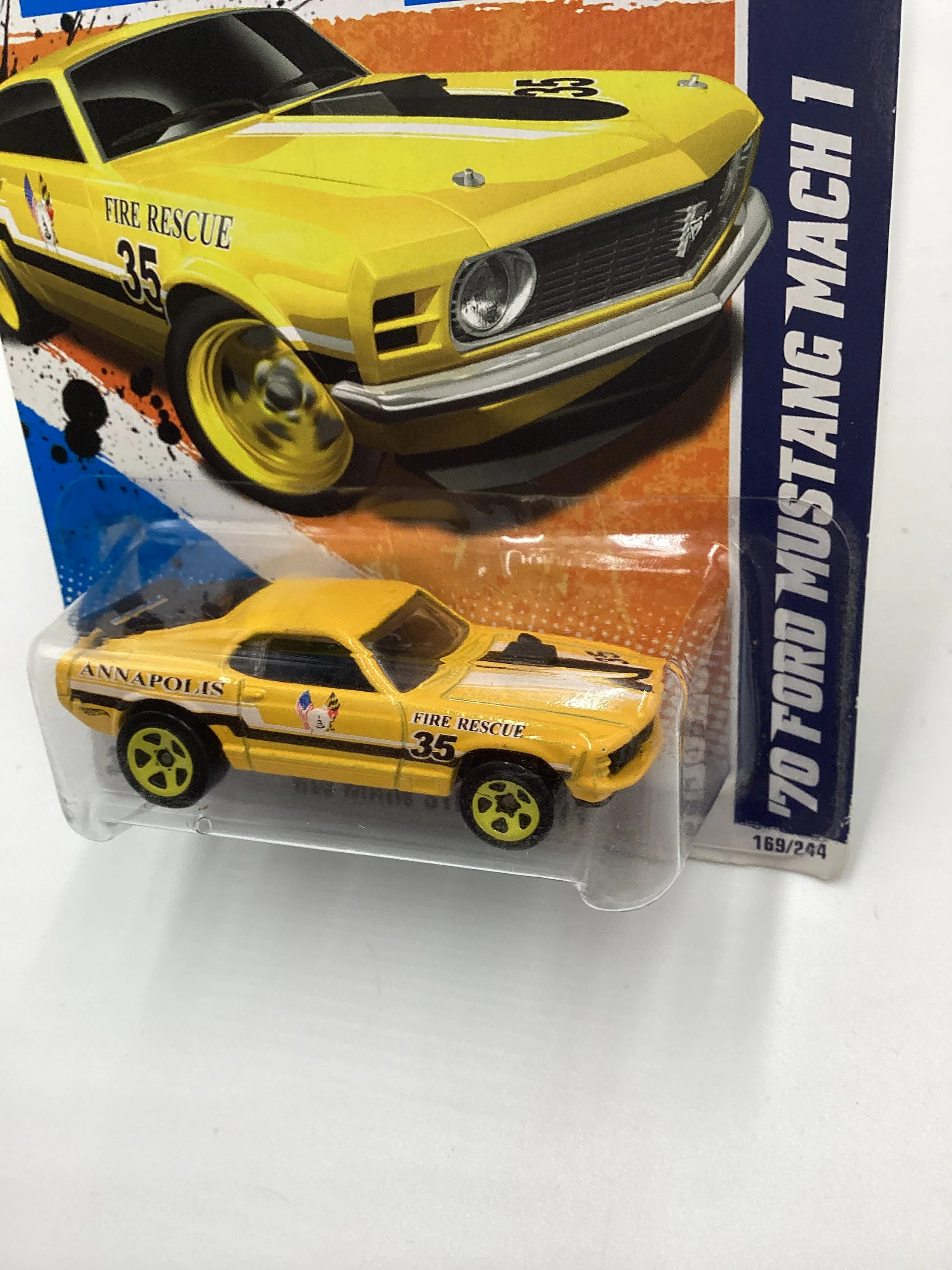 2011 Hot Wheels #169 70 Ford Mustang Mach 1 Yellow International Card 19D - Image 4