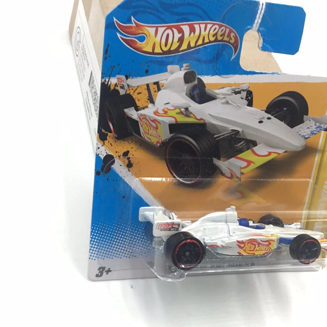 2011 Hot Wheels #42 2011 IndyCar Oval Course Race Car Short Card 55C - Image 3