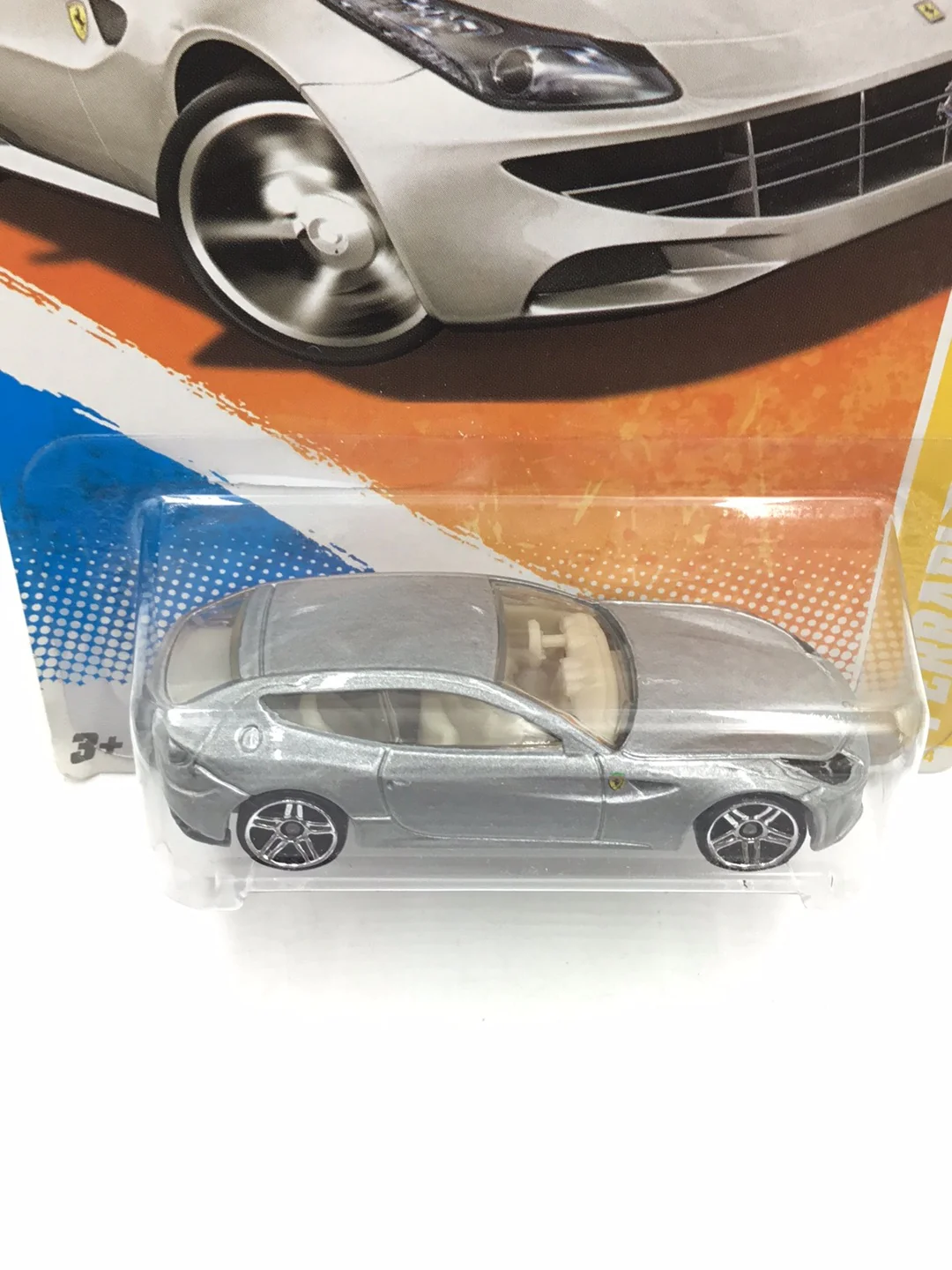 2011 Hot wheels #45 Ferrari FF - Image 5
