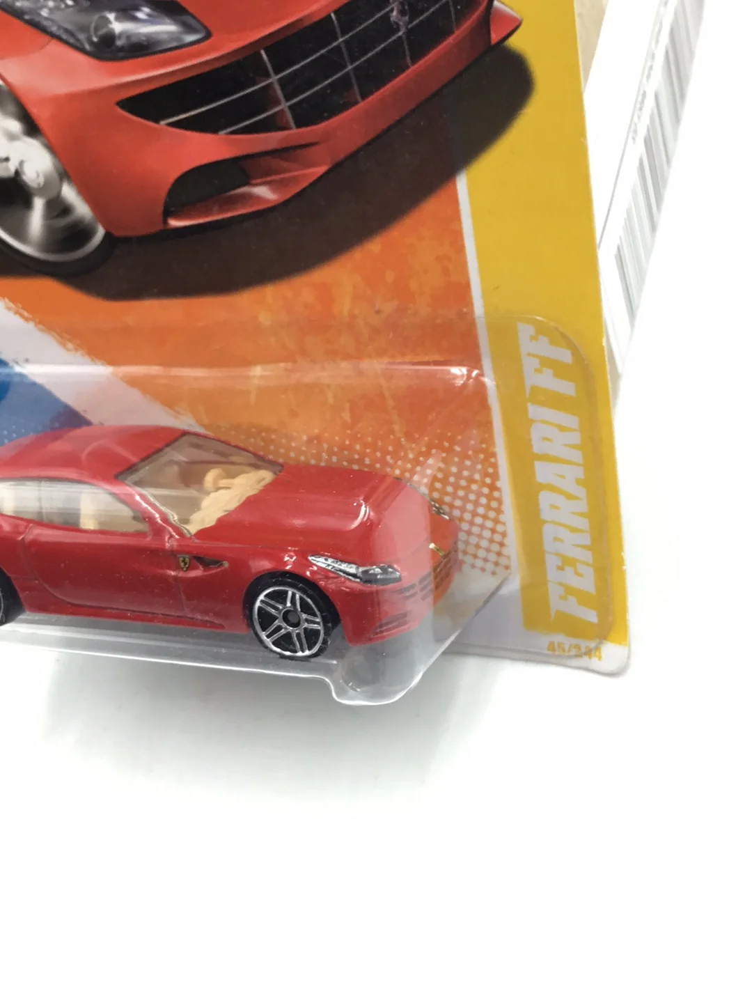 2011 Hot wheels #45 Ferrari FF Red - Image 4