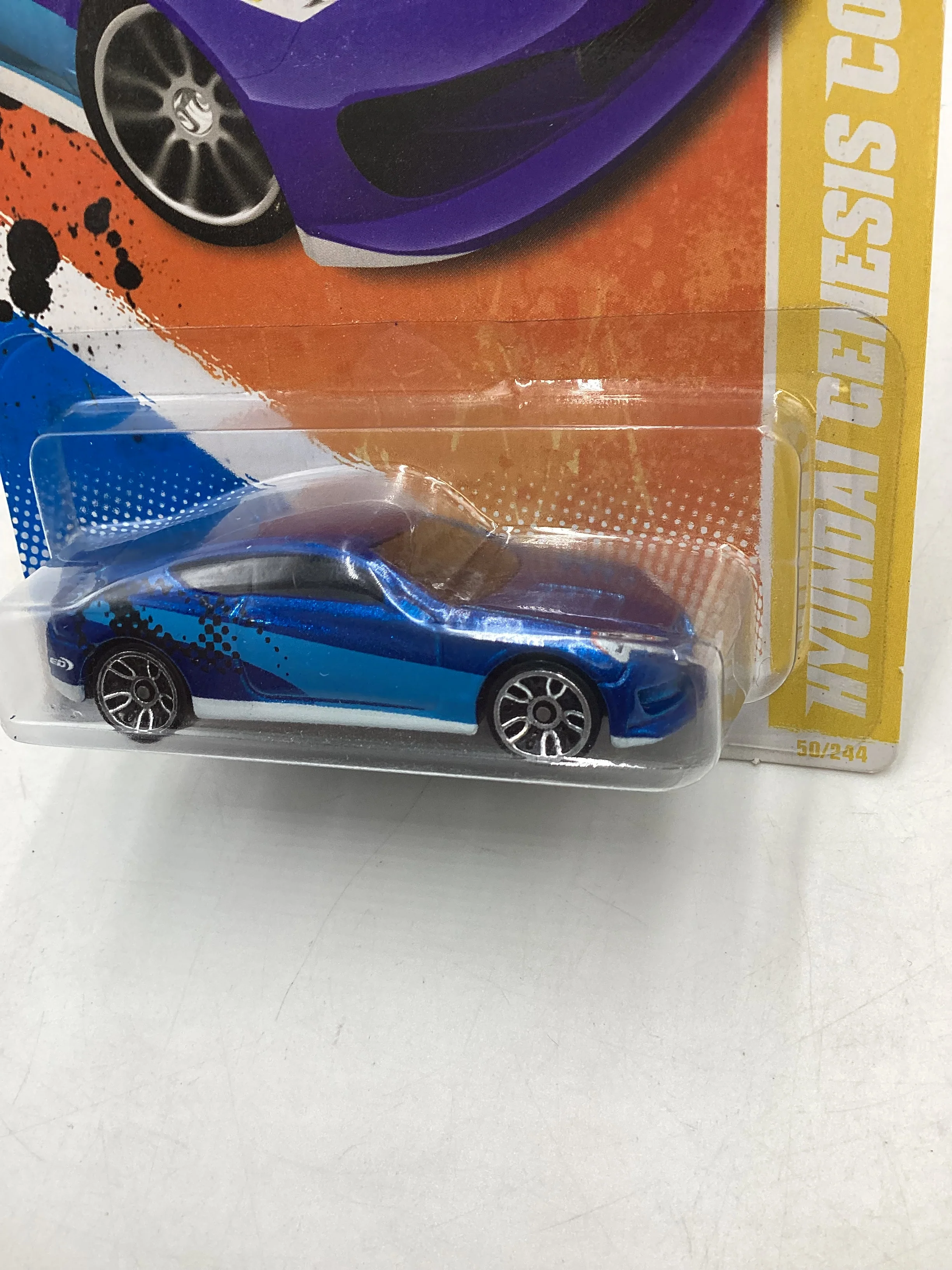 2011 Hot Wheels #50 Hyundai Genesis Coupe Blue - Image 4