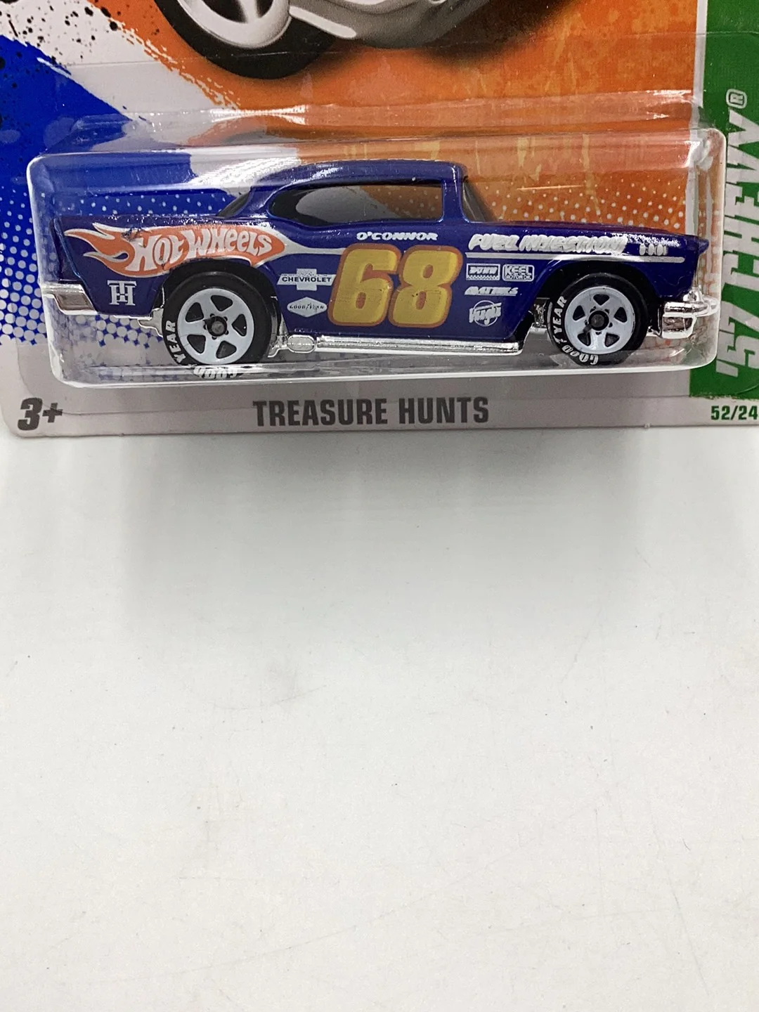 2011 hot wheels #52 treasure hunt 57 Chevy W/ protector - Image 2