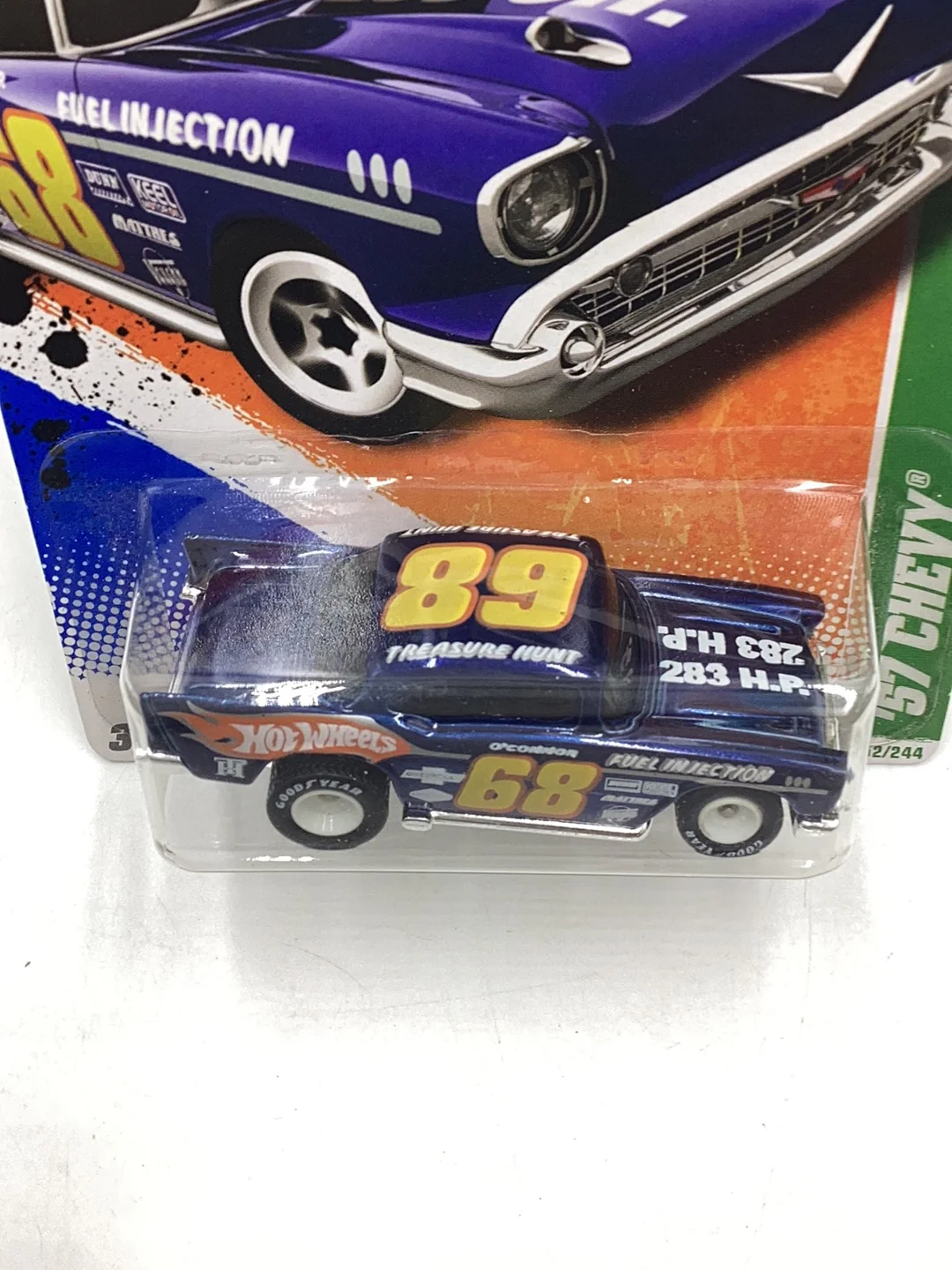 2011 hot wheels #52 Super treasure hunt 57 Chevy W/ protector - Image 5