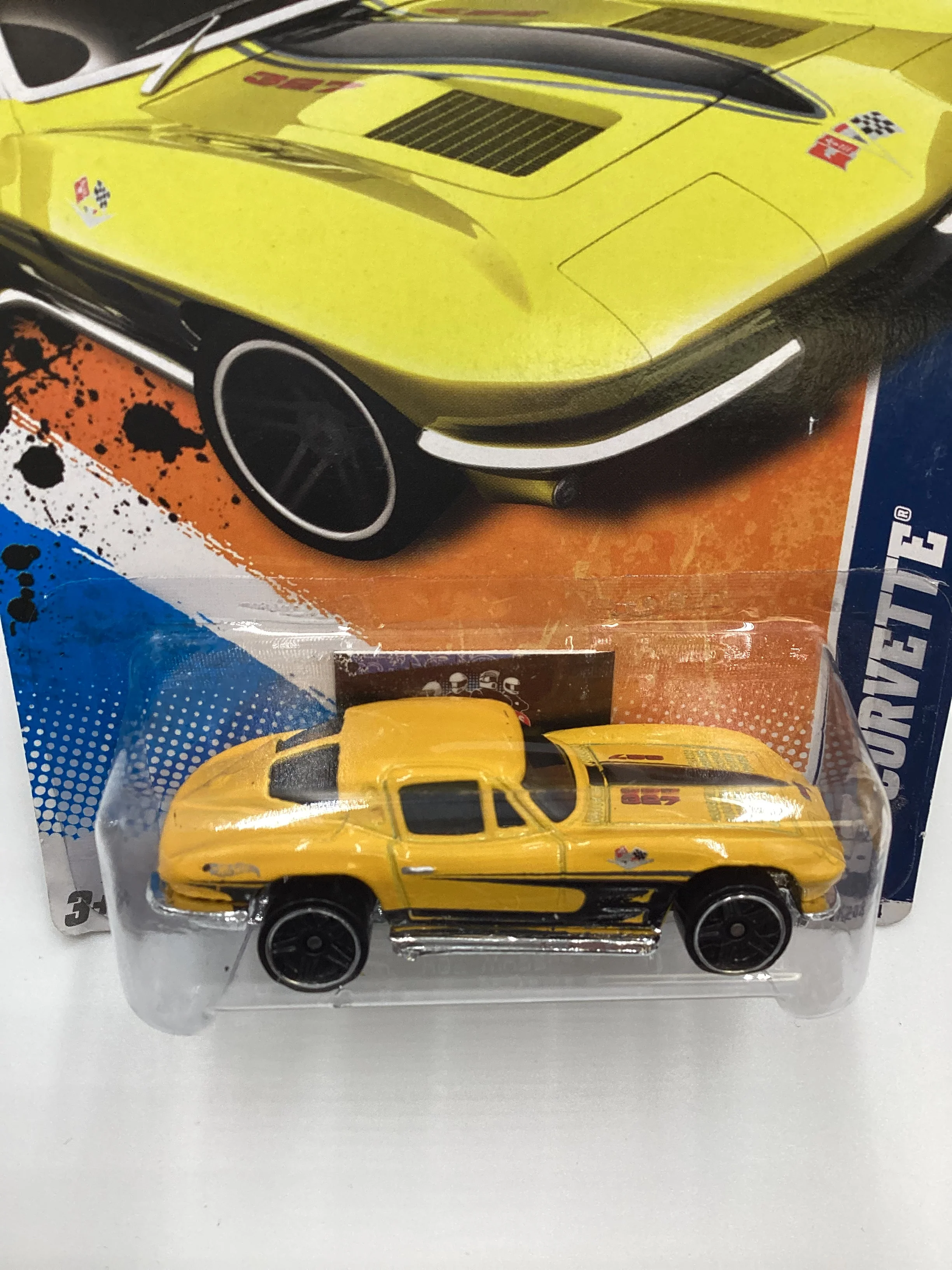 2011 Hot Wheels #87 63 Corvette Yellow 8D - Image 6