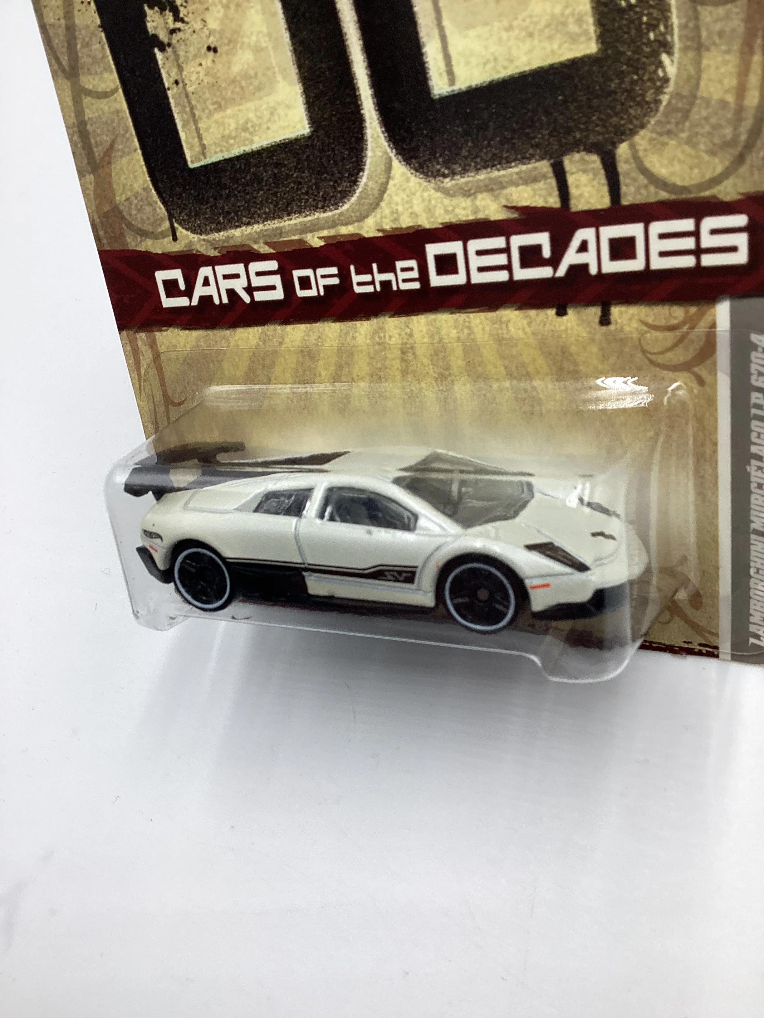 2011 Hot Wheels Cars of the Decades The 00s #32 Lamborghini Murcielago LP 670-4 Superveloce White - Image 3