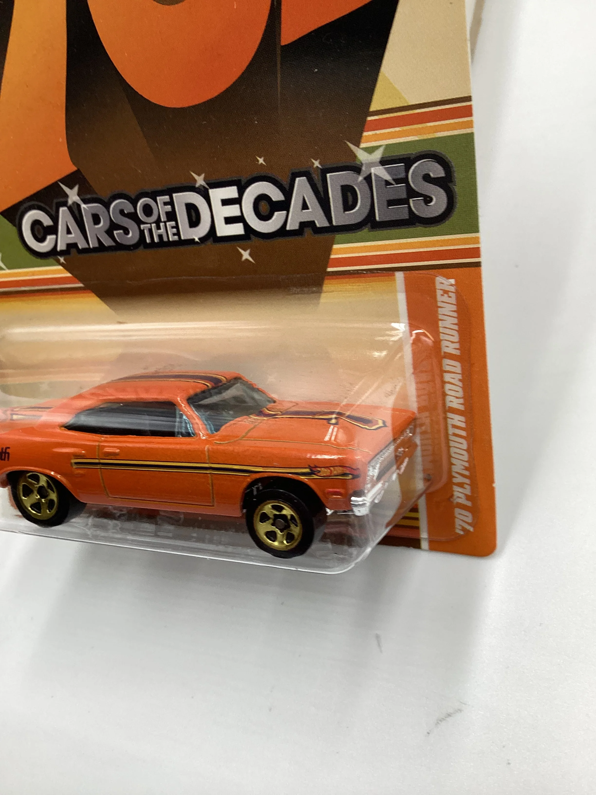 2011 Hot Wheels Cars of the Decades The 70s #19 70 Plymouth Road Runner Orange - Image 4