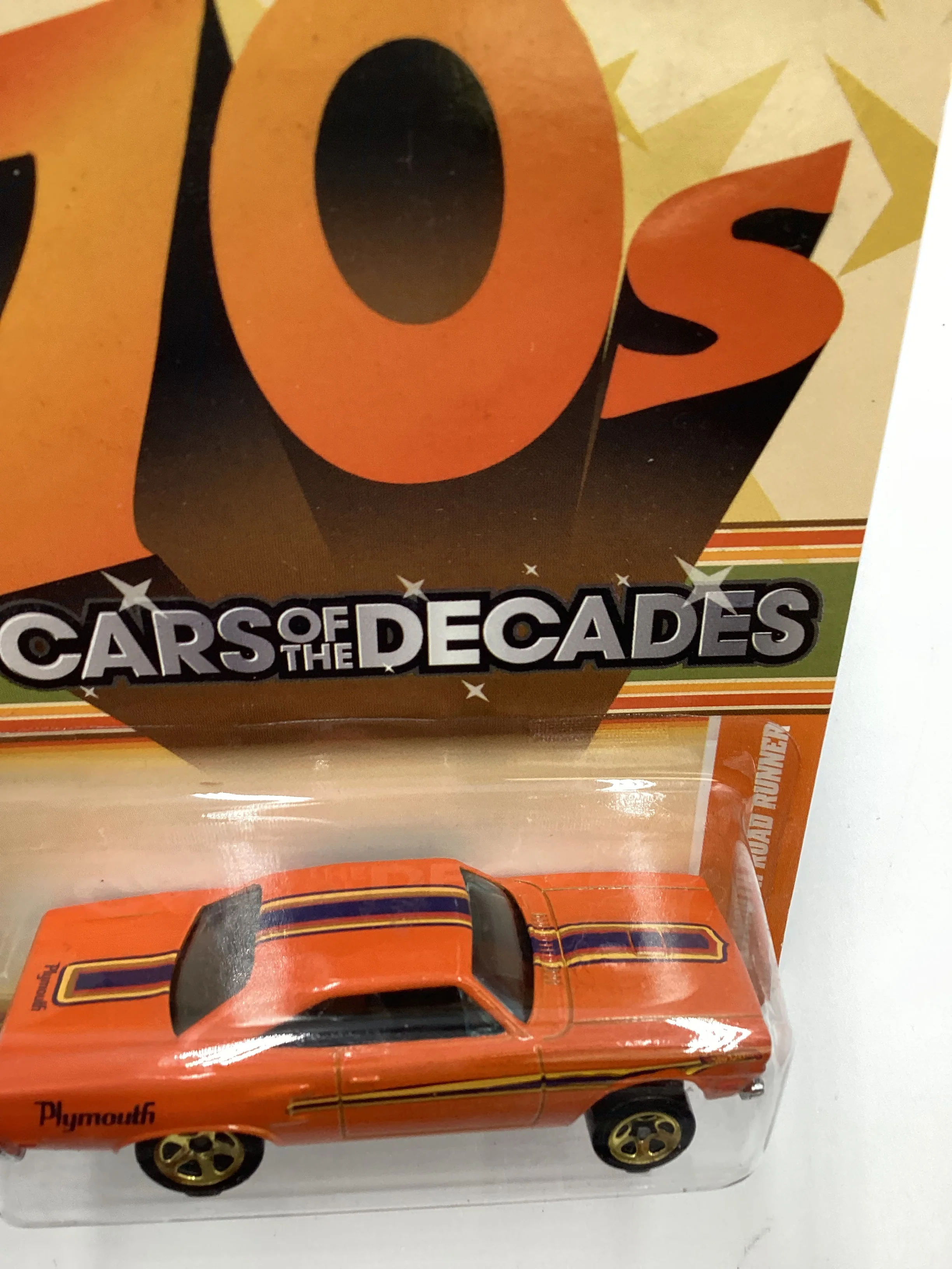 2011 Hot Wheels Cars of the Decades The 70s #19 70 Plymouth Road Runner Orange - Image 6