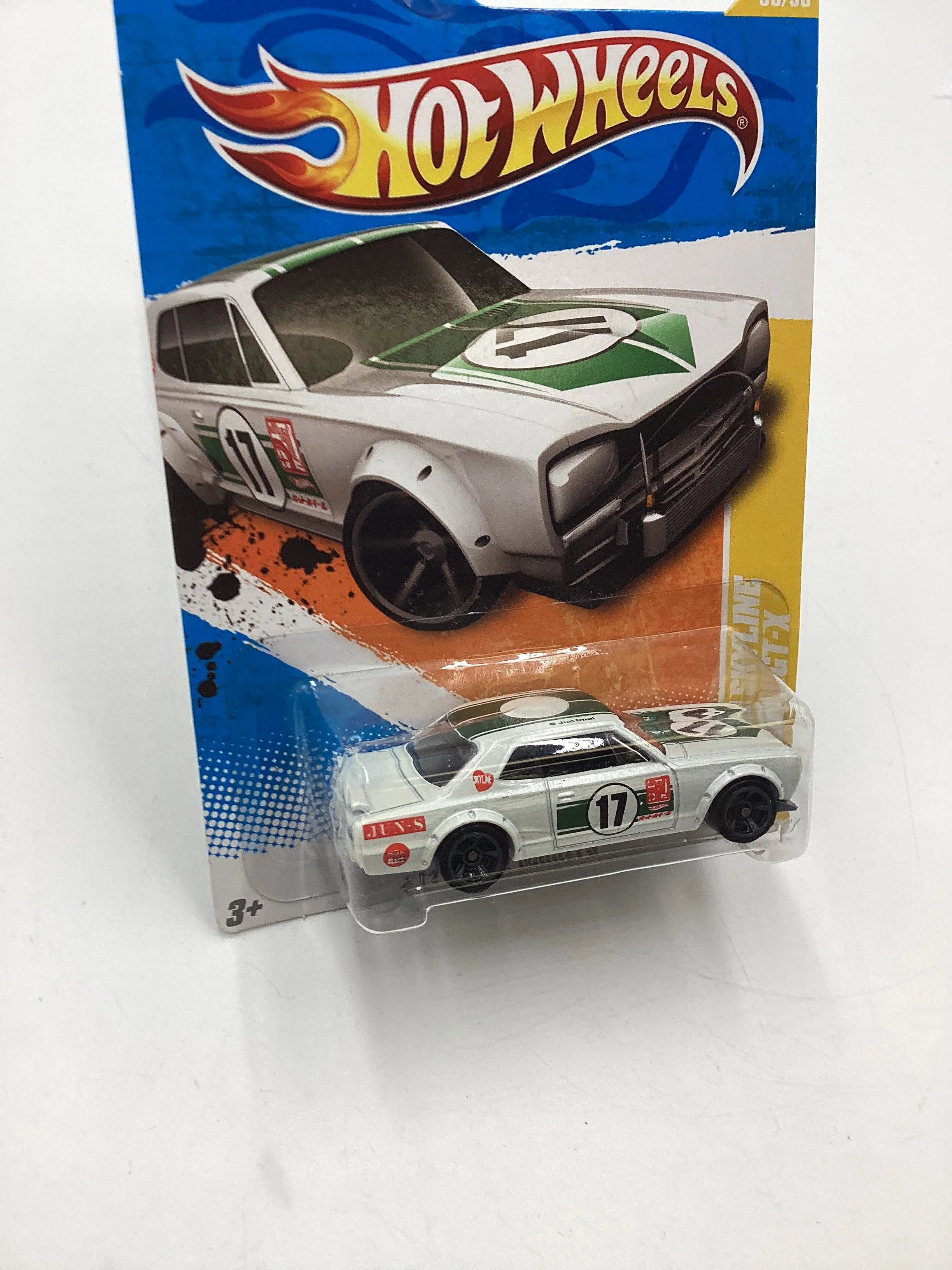2011 Hot Wheels New Models #33 Nissan Skyline H/T 2000GT-X White 82F - Image 5