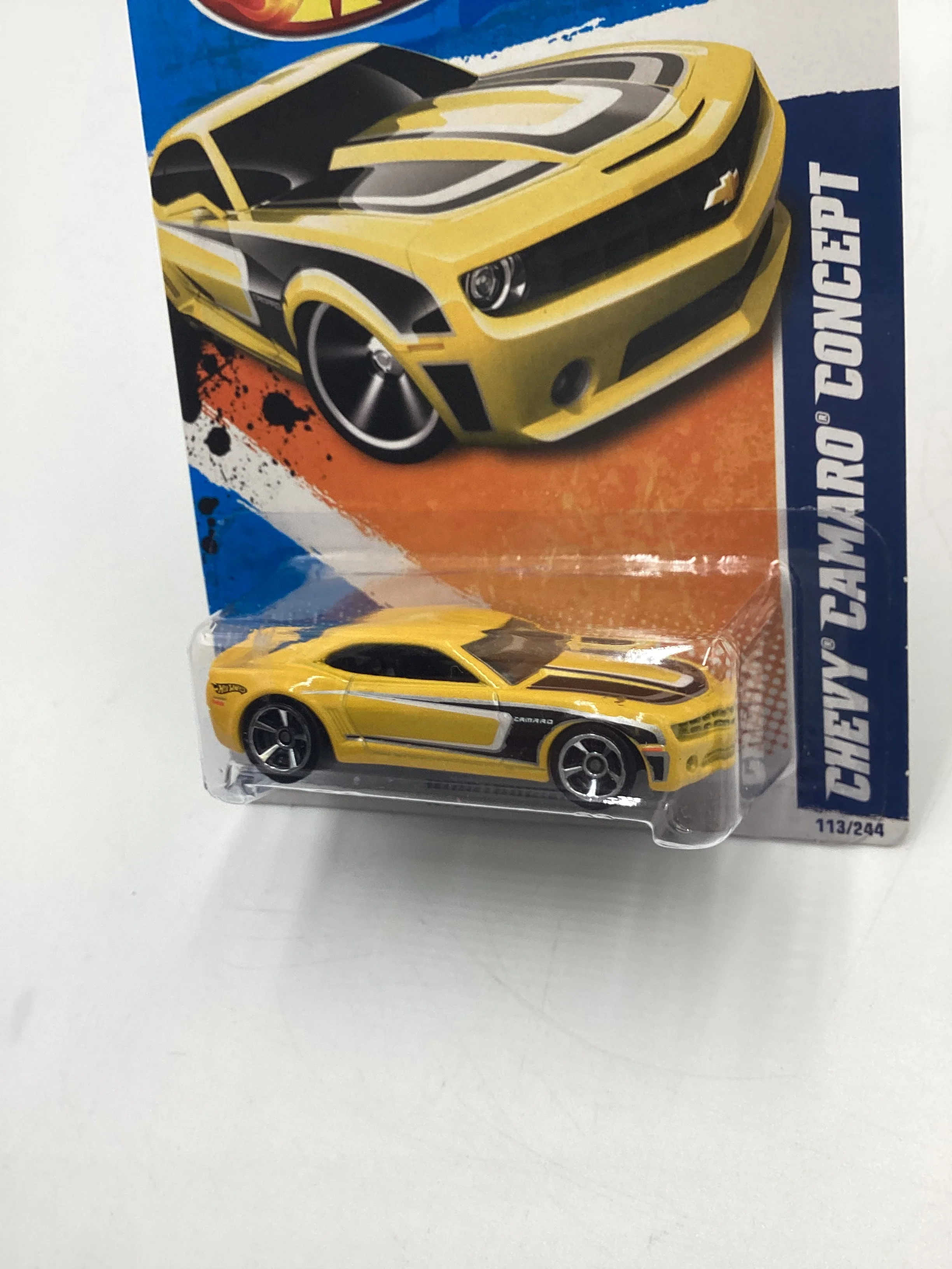2011 Hot Wheels Nightburner #113 Chevy Camaro Concept Yellow Kmart Exclusive 237C - Image 4