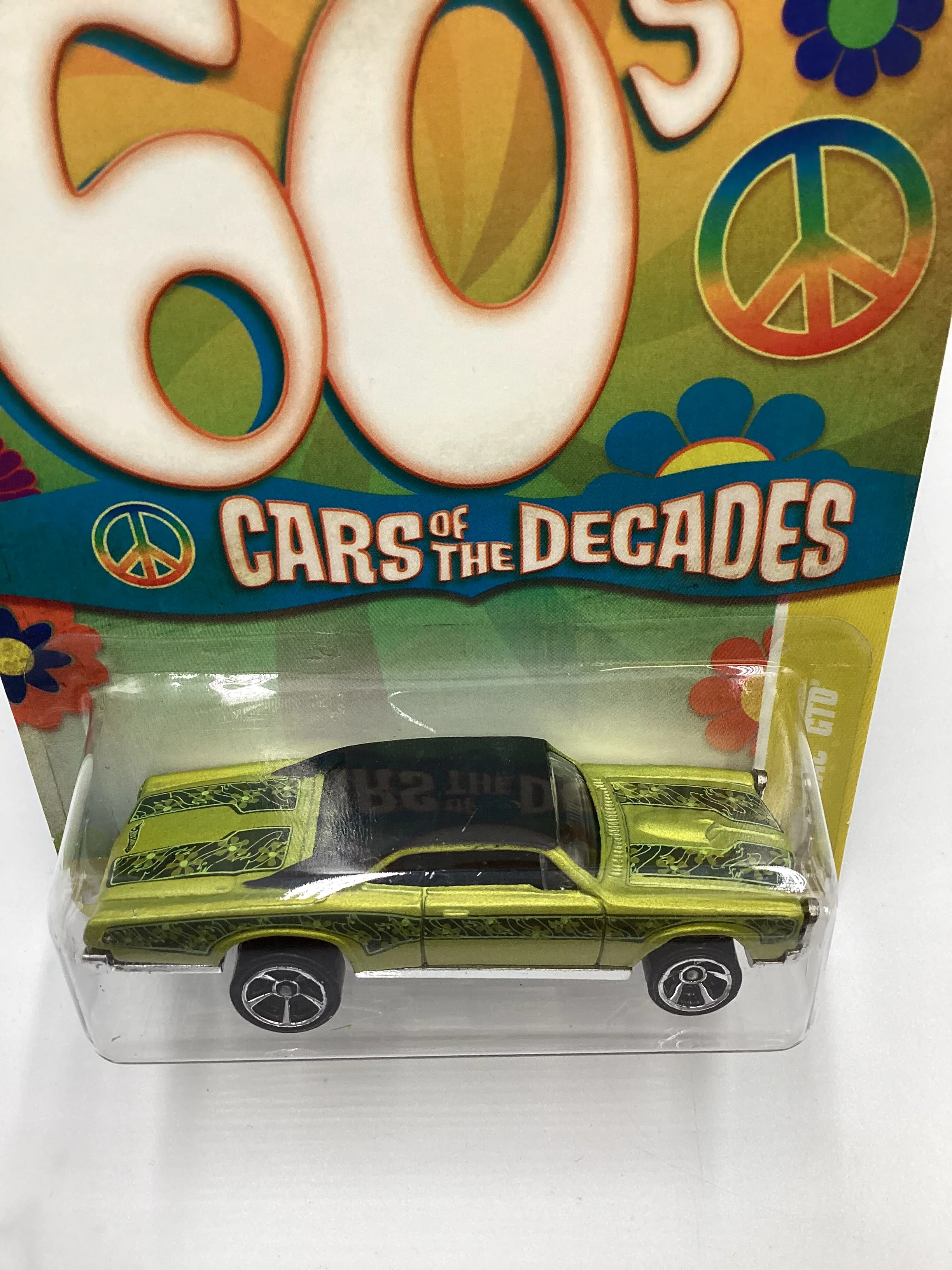 2011 Hot wheels The 60’s Cars of the Decade #13 67 Pontiac GTO Green 157F - Image 7