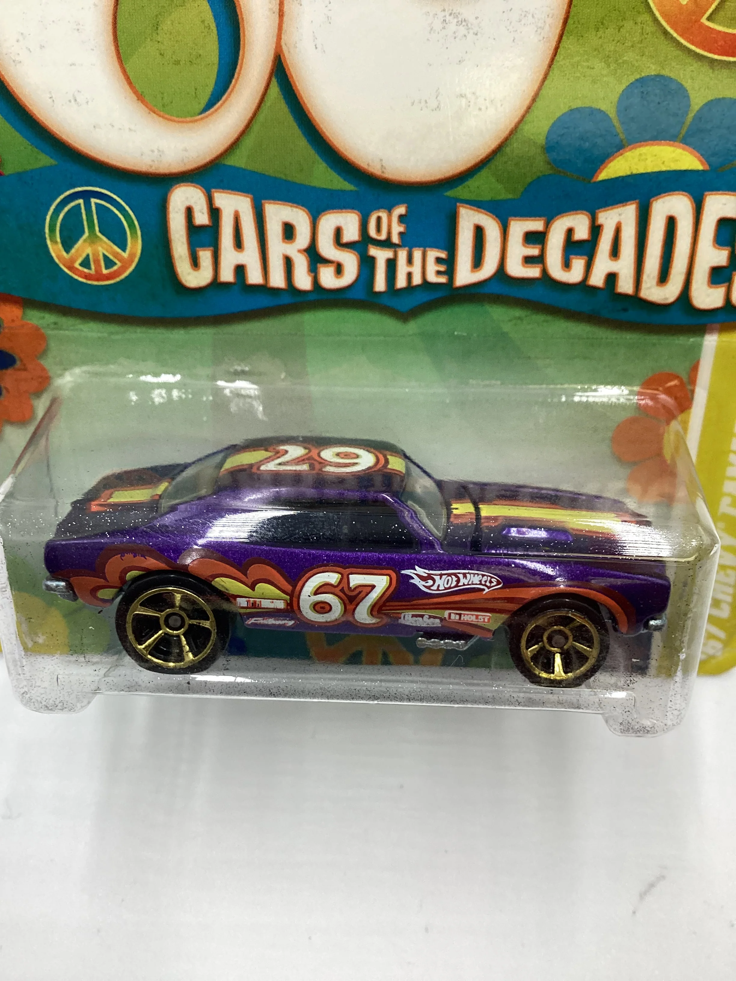 2011 Hot wheels The 60’s Cars of the Decade #14 67 Chevy Camaro Purple 157i - Image 3