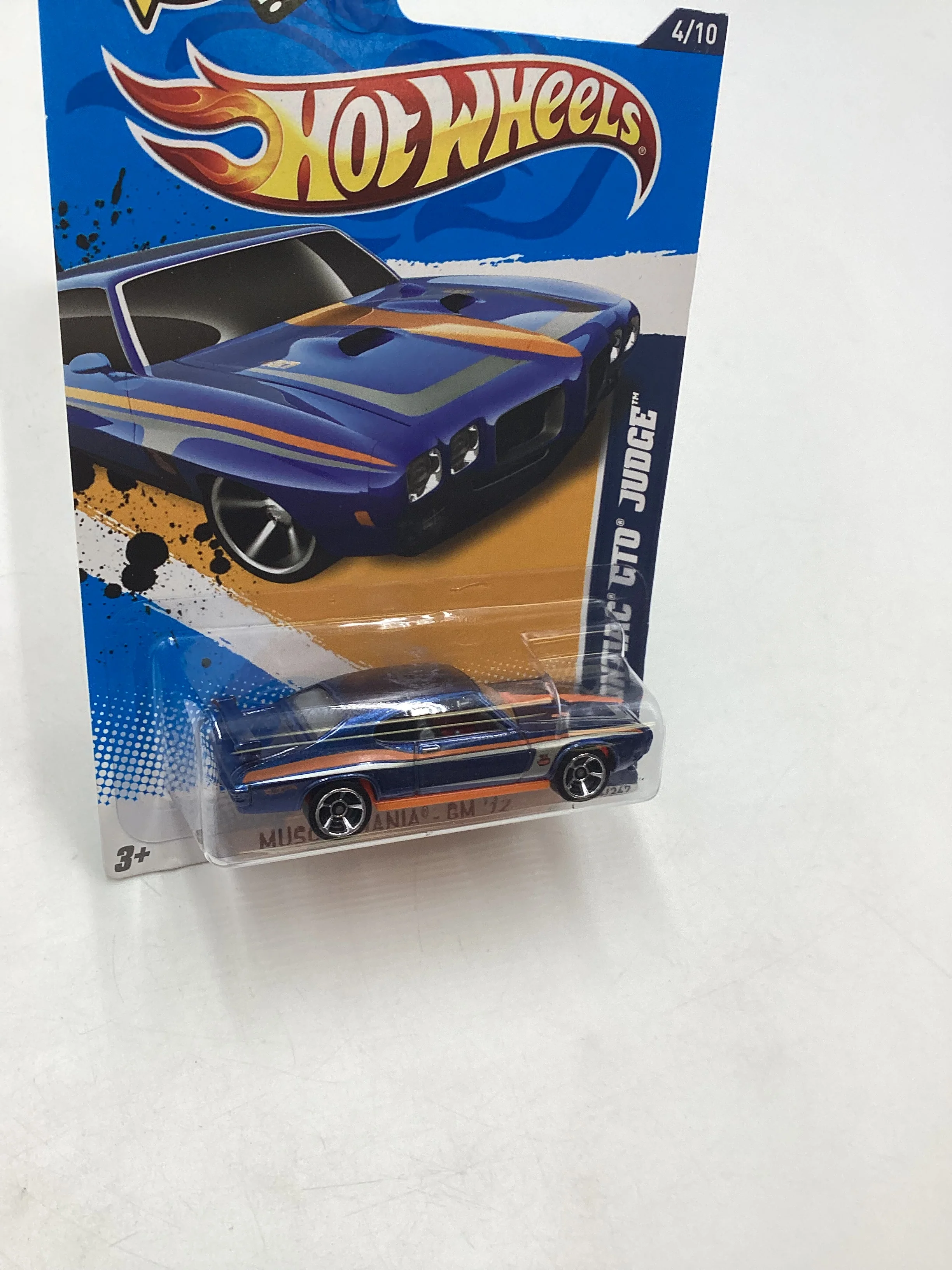 2012 Hot Wheels #104 70 Pontiac GTO Judge 54i - Image 5