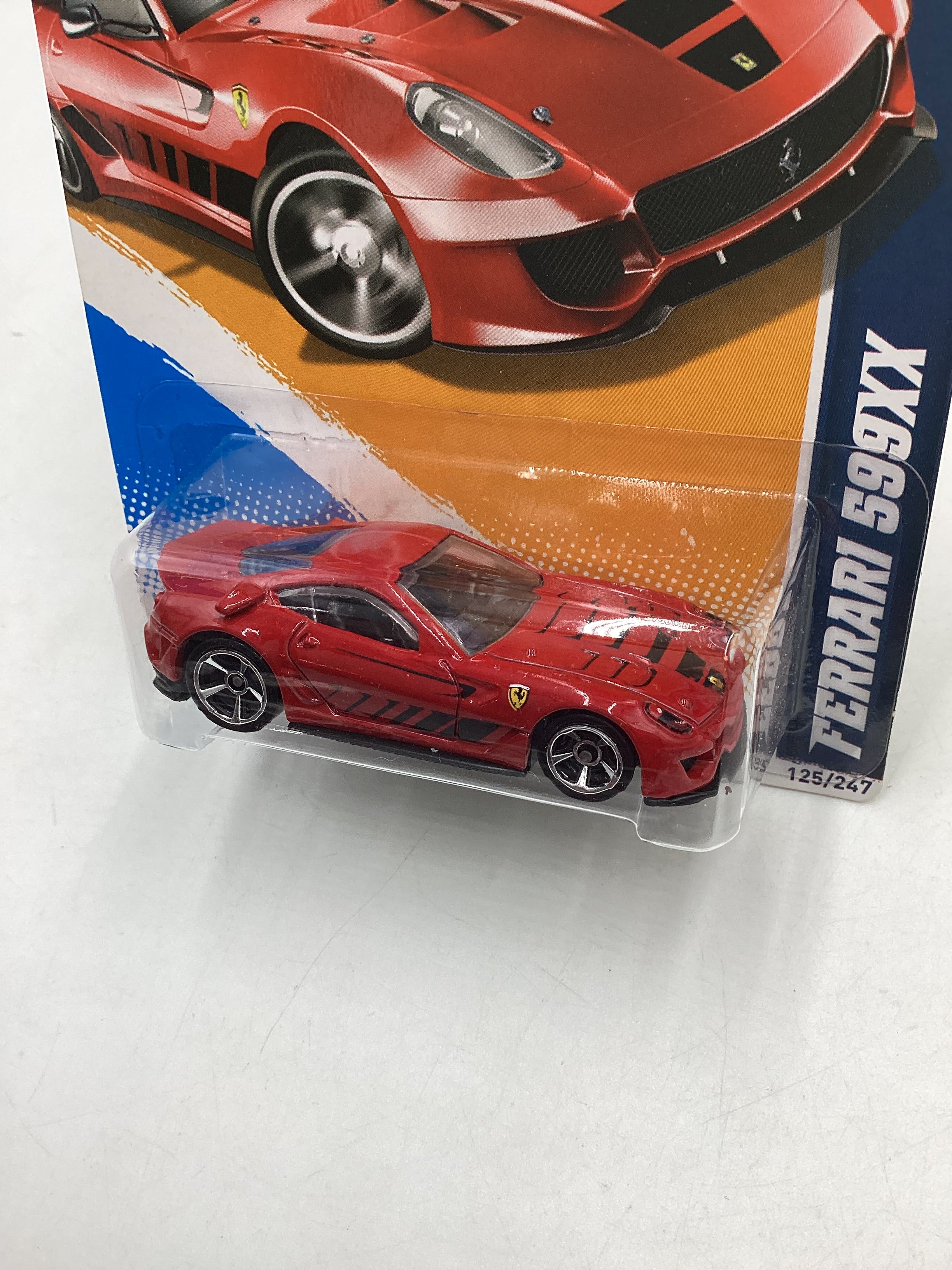 2012 Hot wheels #125 Red Ferrari 599XX with protector - Image 4