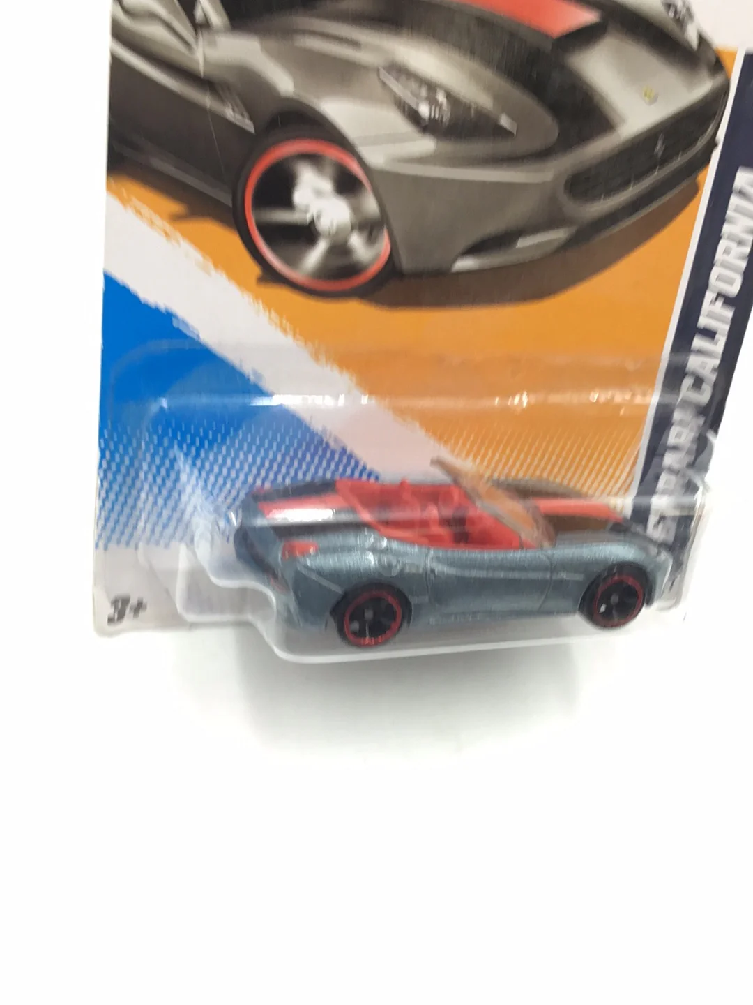 2012 Hot wheels #127 Ferrari California LL6 - Image 3