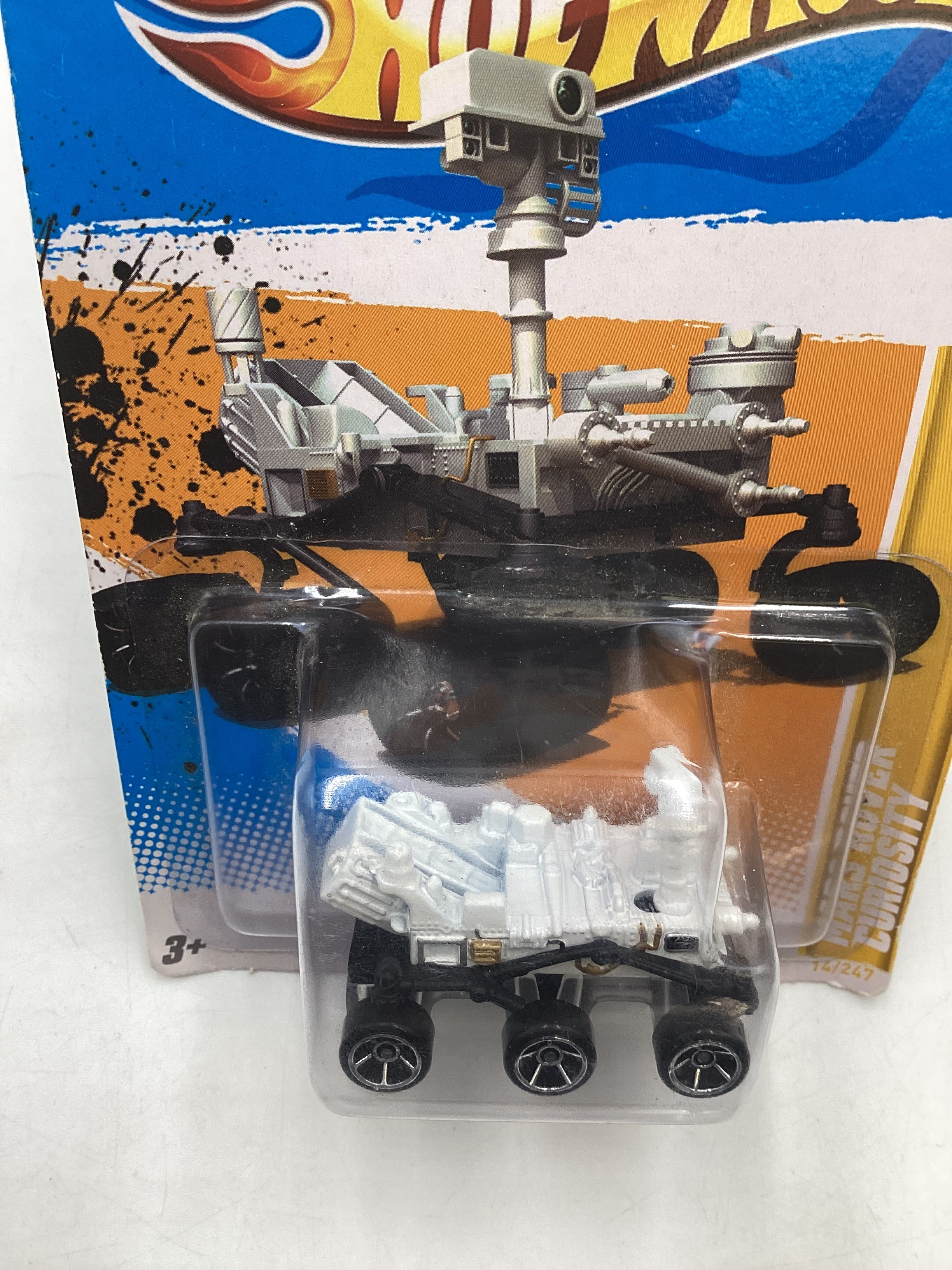2012 hot wheels #14 Mars Rover Curosity White 121B - Image 6