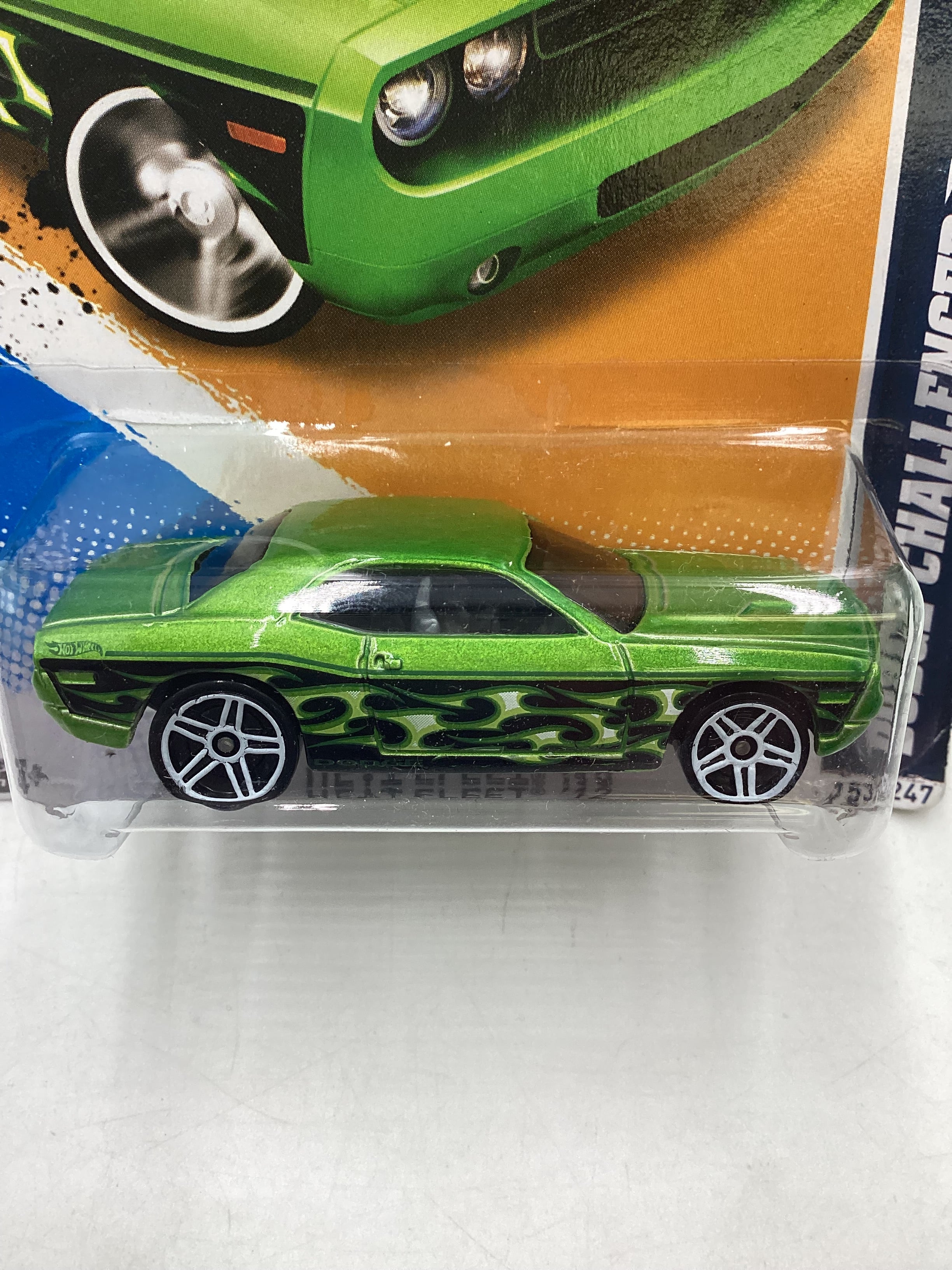 2012 Hot Wheels #153 Dodge Challenger Concept Green 58E - Image 3