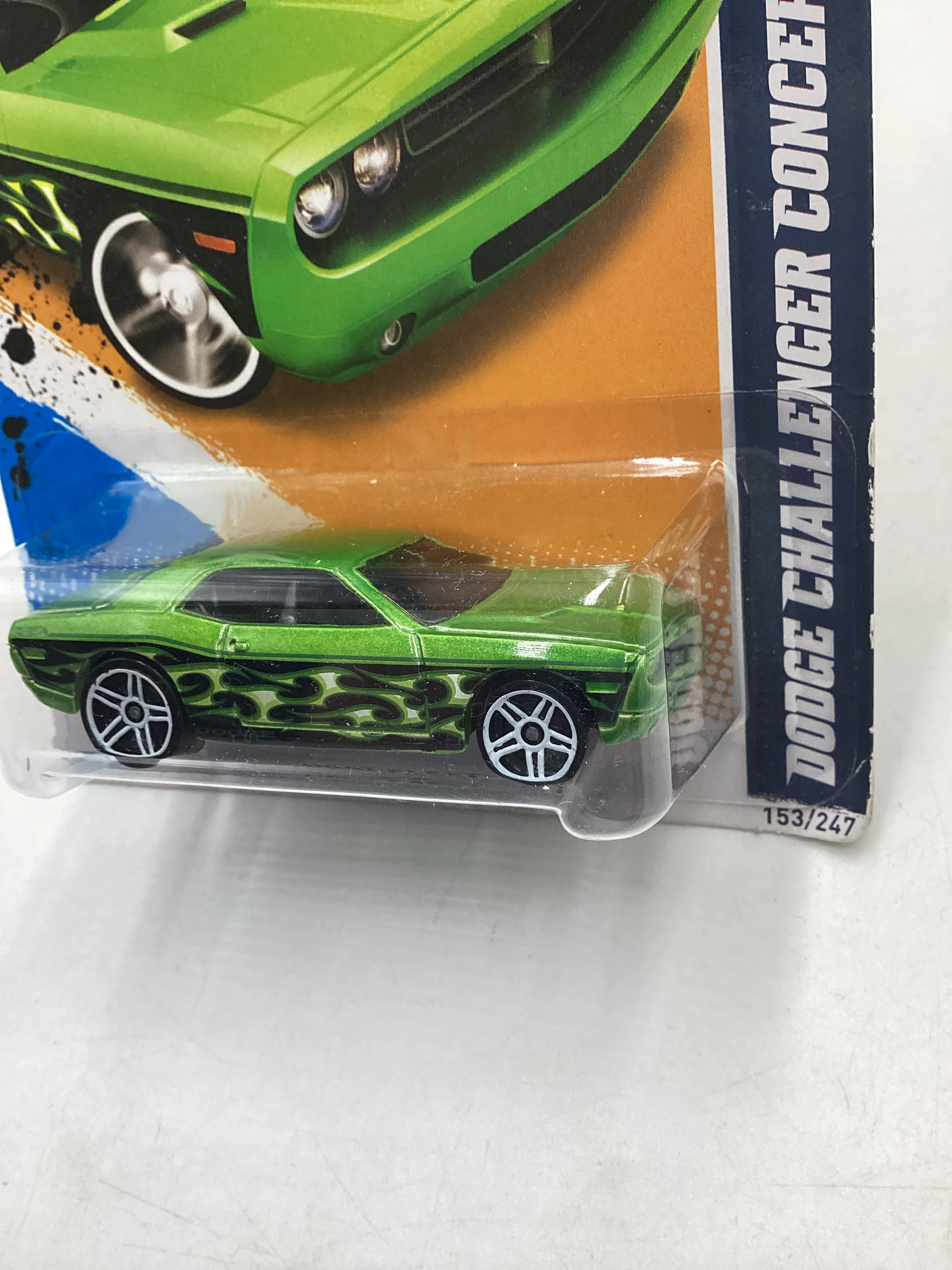 2012 Hot Wheels #153 Dodge Challenger Concept Green 58E - Image 4