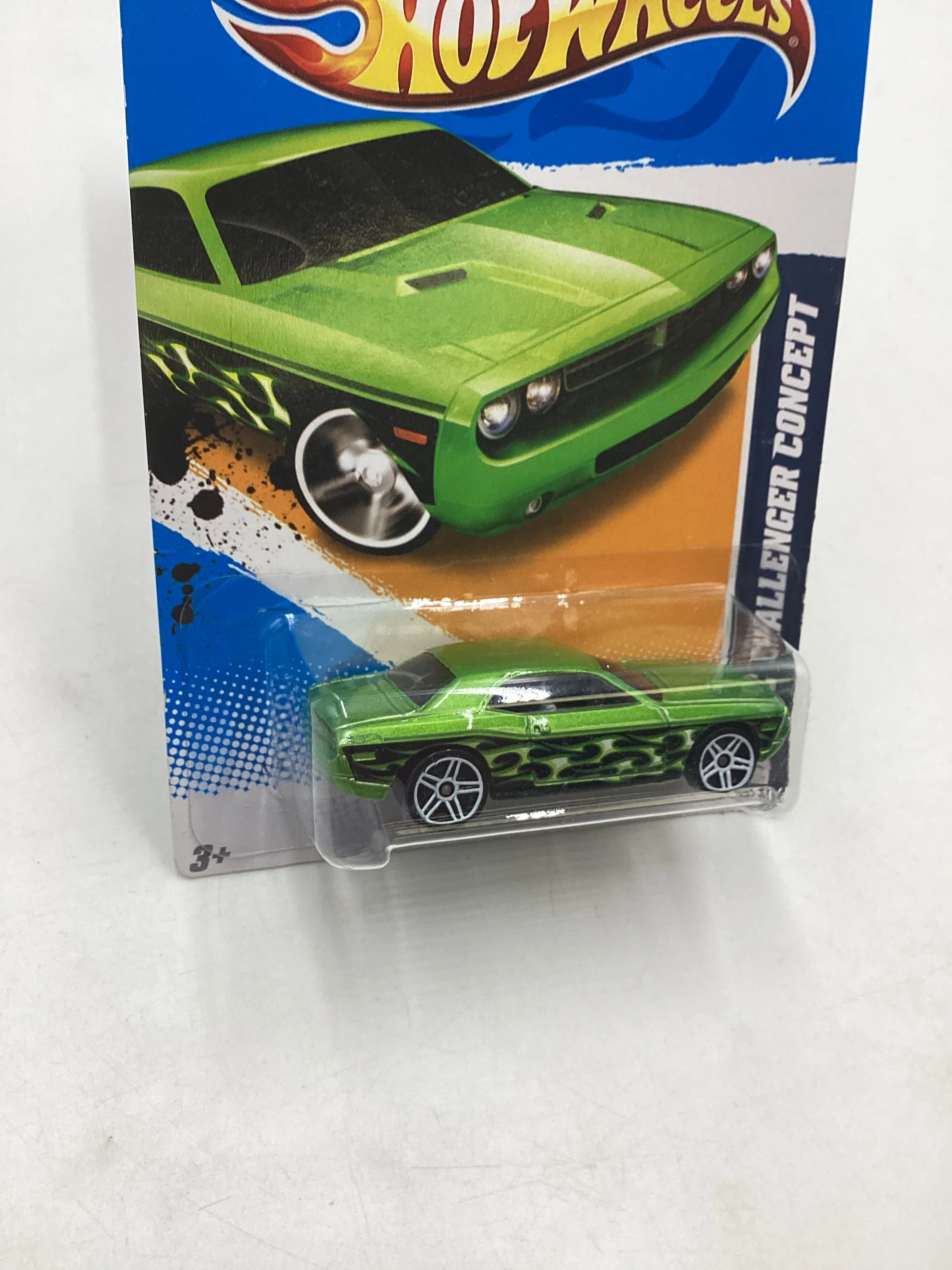 2012 Hot Wheels #153 Dodge Challenger Concept Green 58E - Image 5