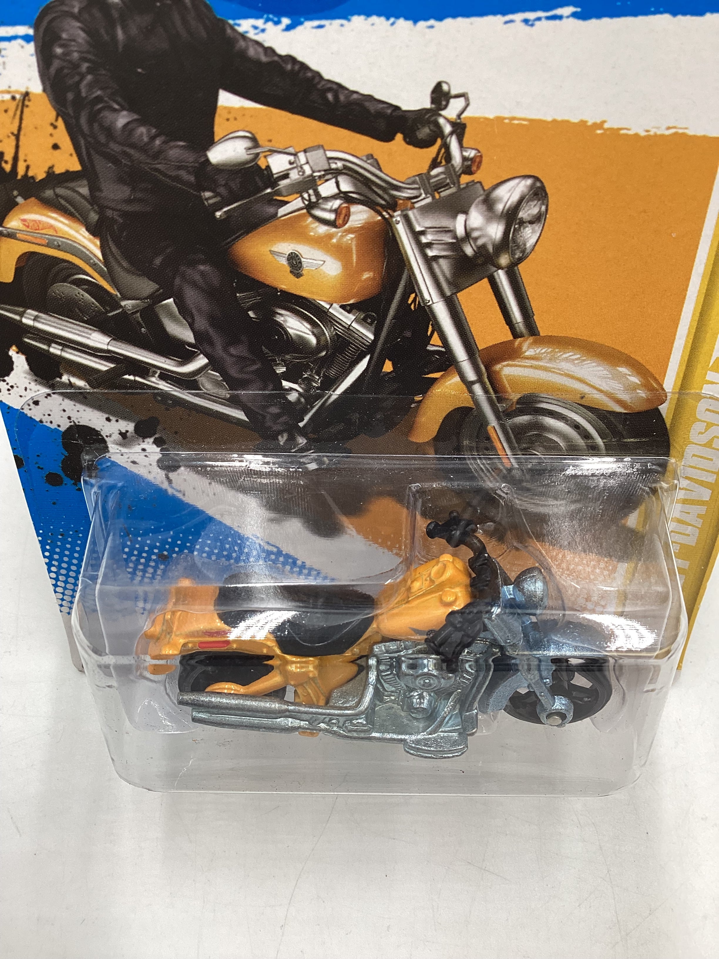 2012 Hot Wheels #30 Yellow Harley Davidson Fat Boy 53D - Image 6