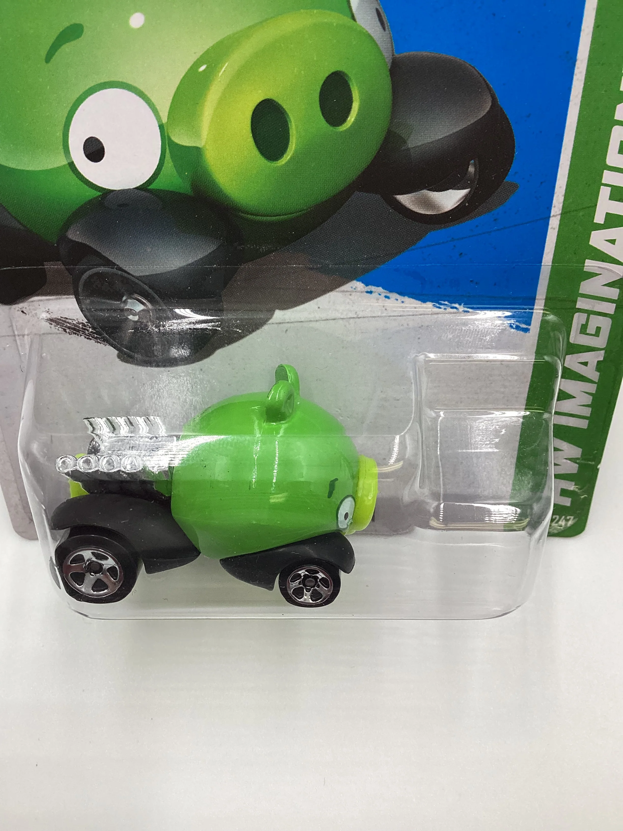 2012 Hot Wheels #35 Angry Birds Minion Green 121F - Image 6