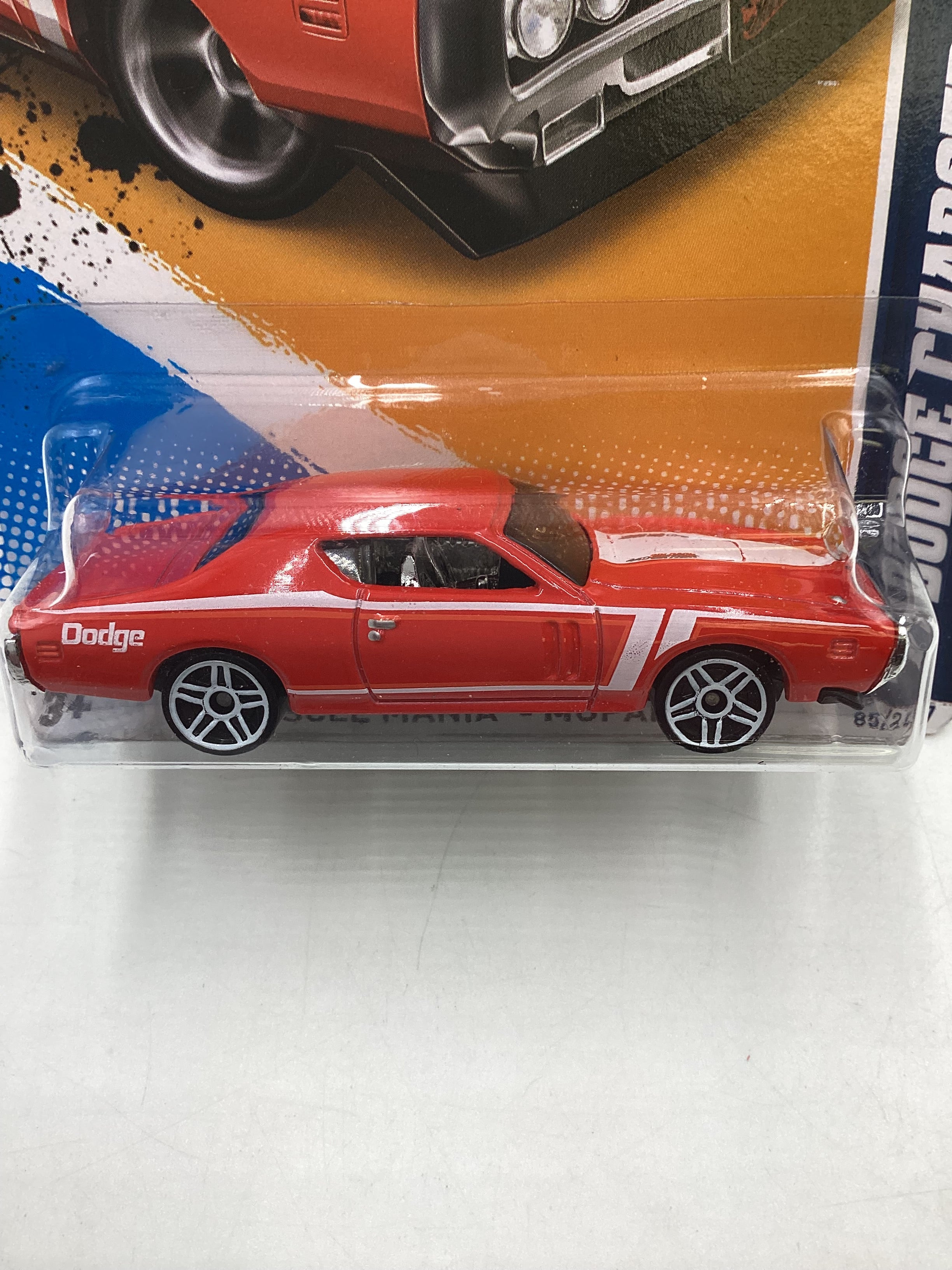 2012 Hot wheels #085 Red 71 Dodge Charger 43B - Image 3