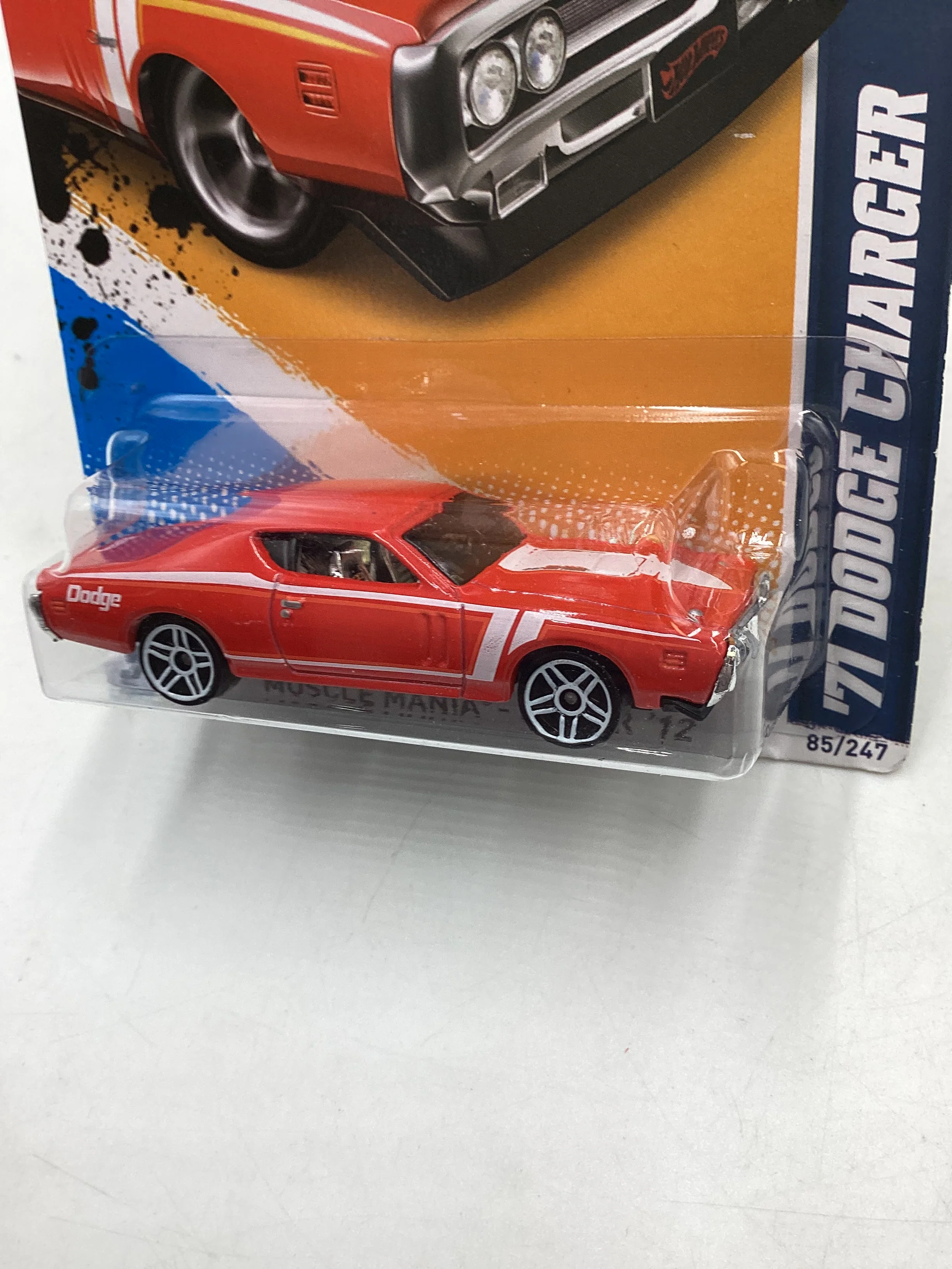 2012 Hot wheels #085 Red 71 Dodge Charger 43B - Image 4