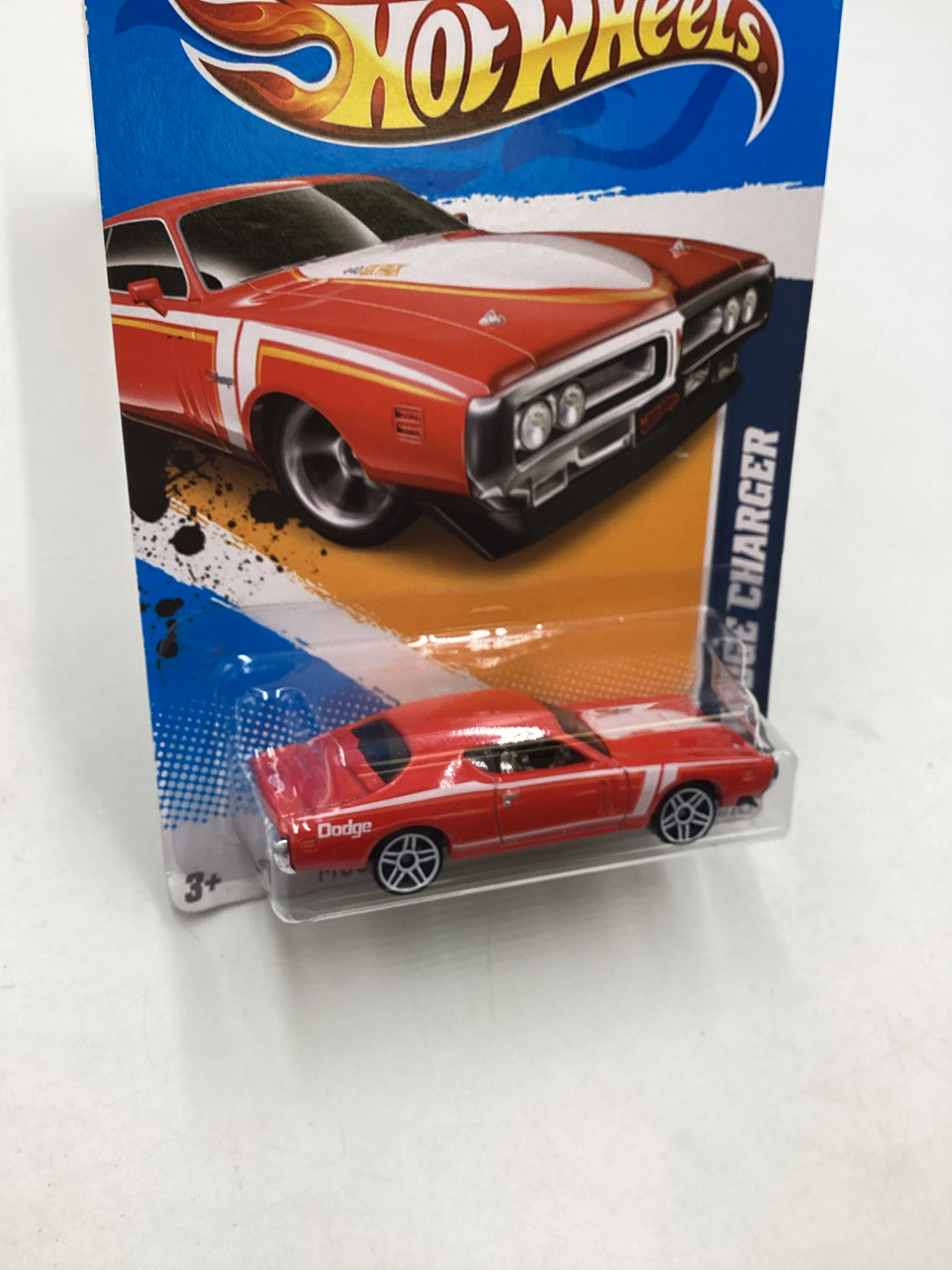 2012 Hot wheels #085 Red 71 Dodge Charger 43B - Image 5