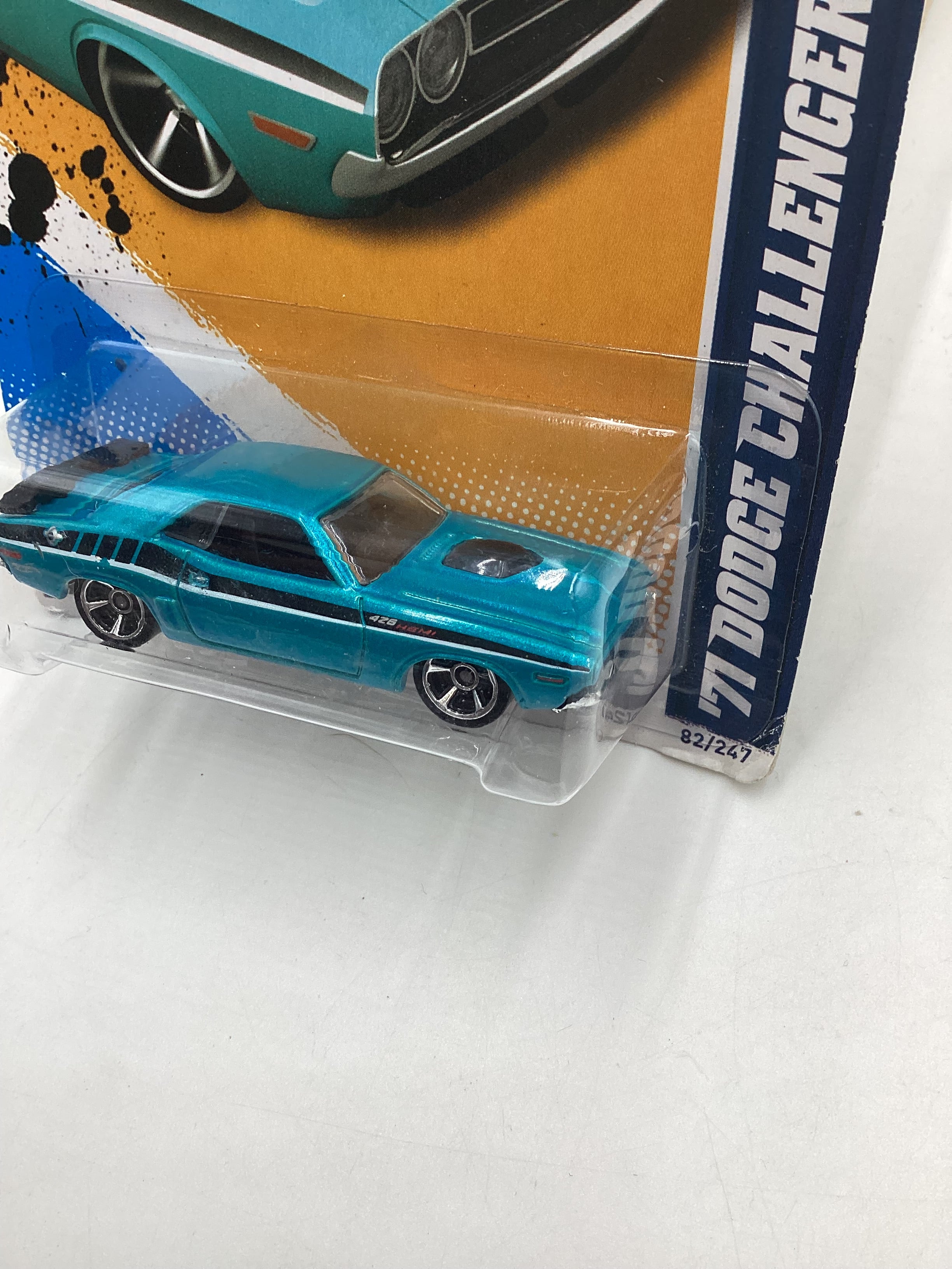2012 Hot wheels Muscle Mania Mopar #82 71 Dodge Challenger Teal card not perfect 46F - Image 4