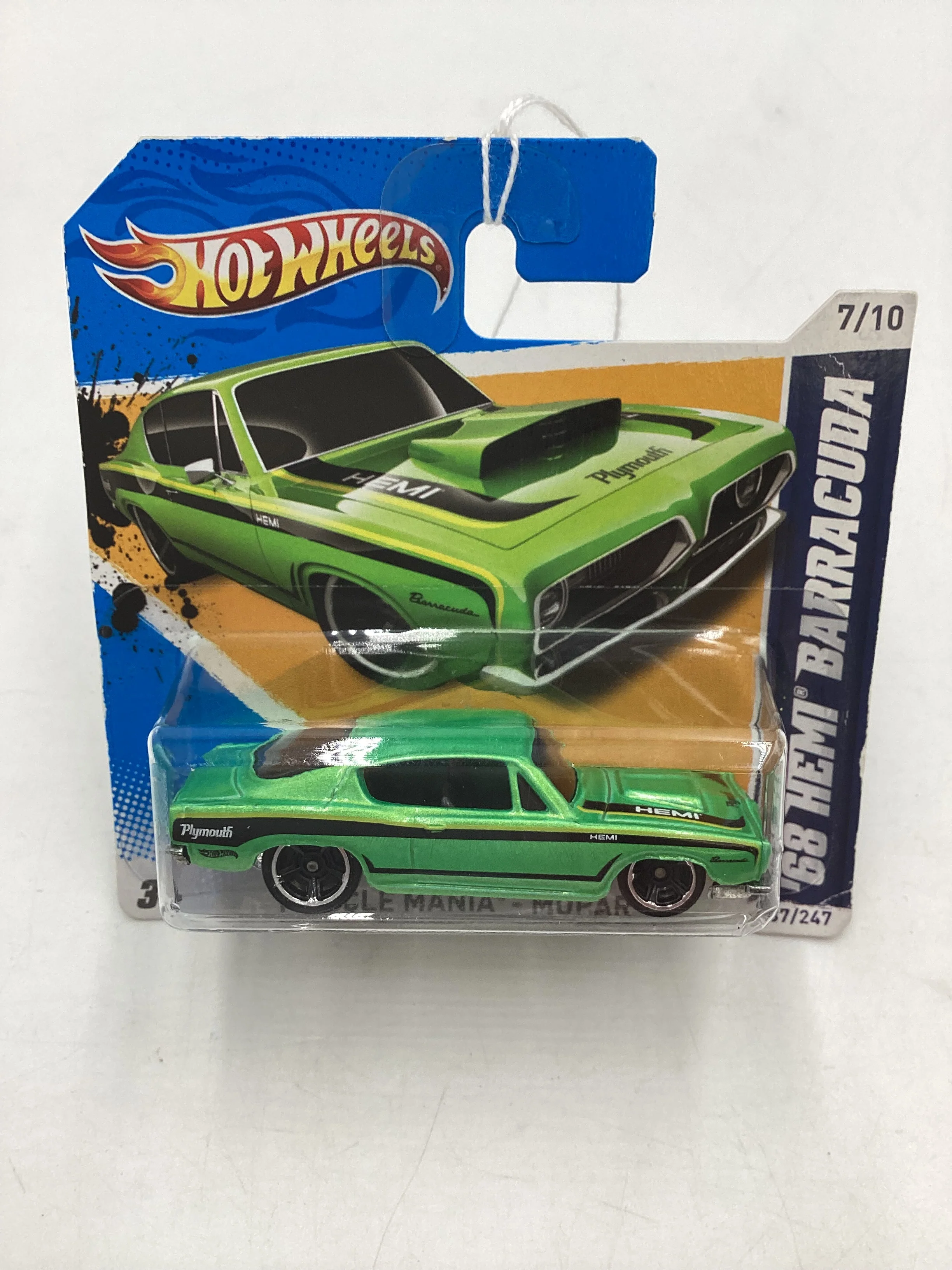 2012 Hot Wheels Muscle Mania Mopar #87 68 Hemi Barracuda Green Short Card 42C - Image 2