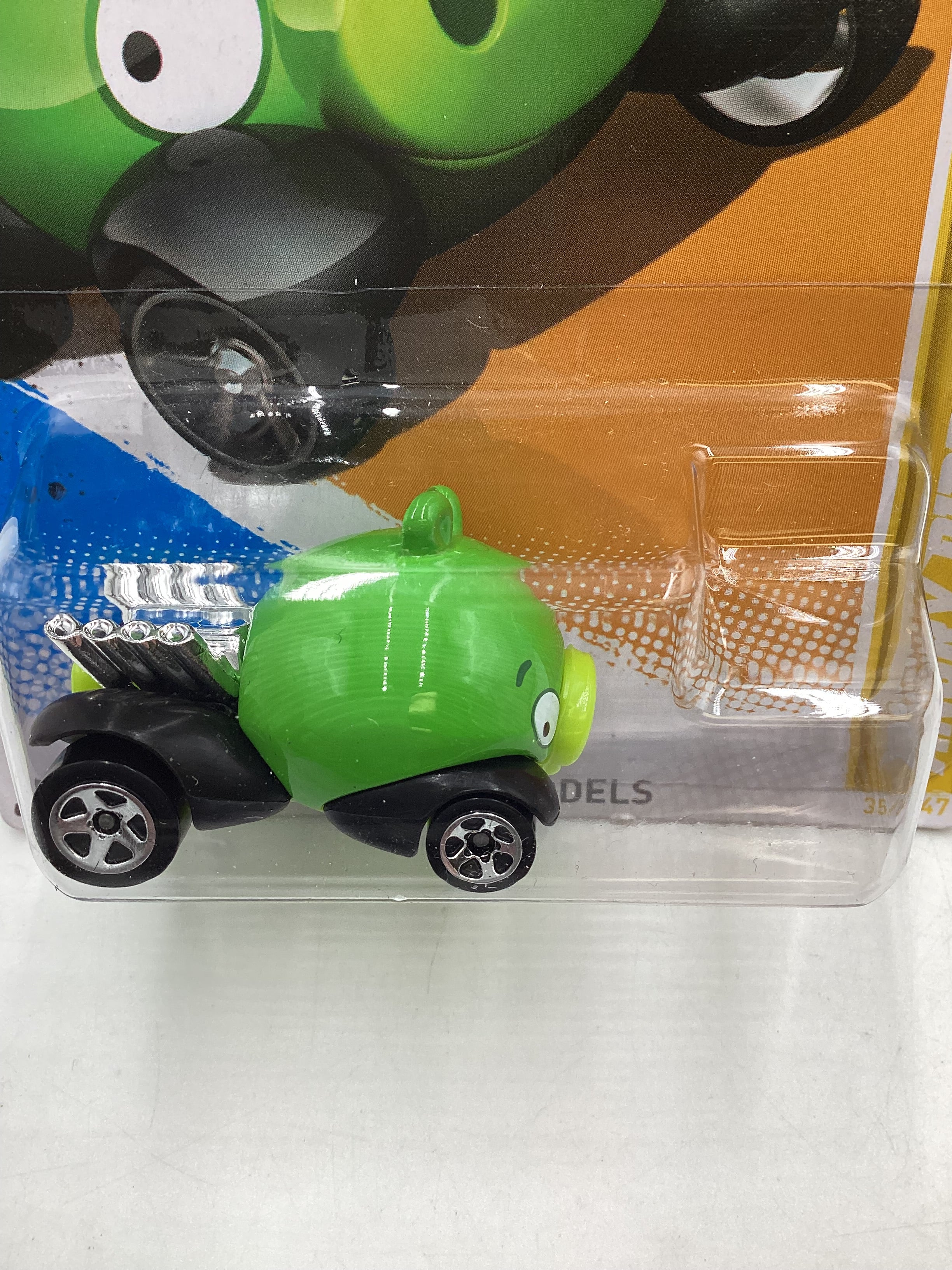 2012 Hot Wheels New Models #35 Angry Birds Minion Pig 121G - Image 2