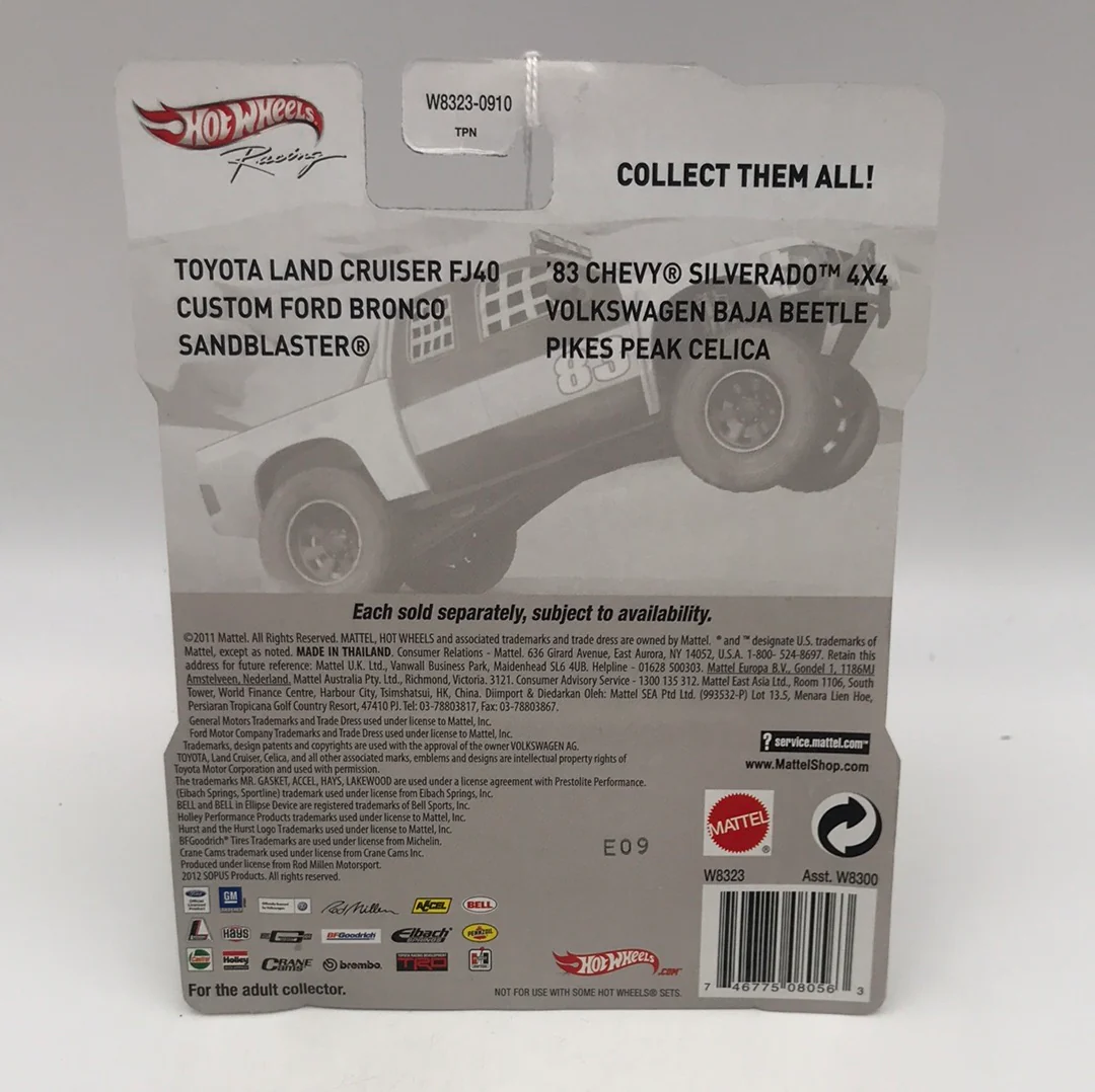 2012 hot wheels racing 2012 OffRoad 83 Chevy Silverado 4x4 W/Protector VHTF - Image 5