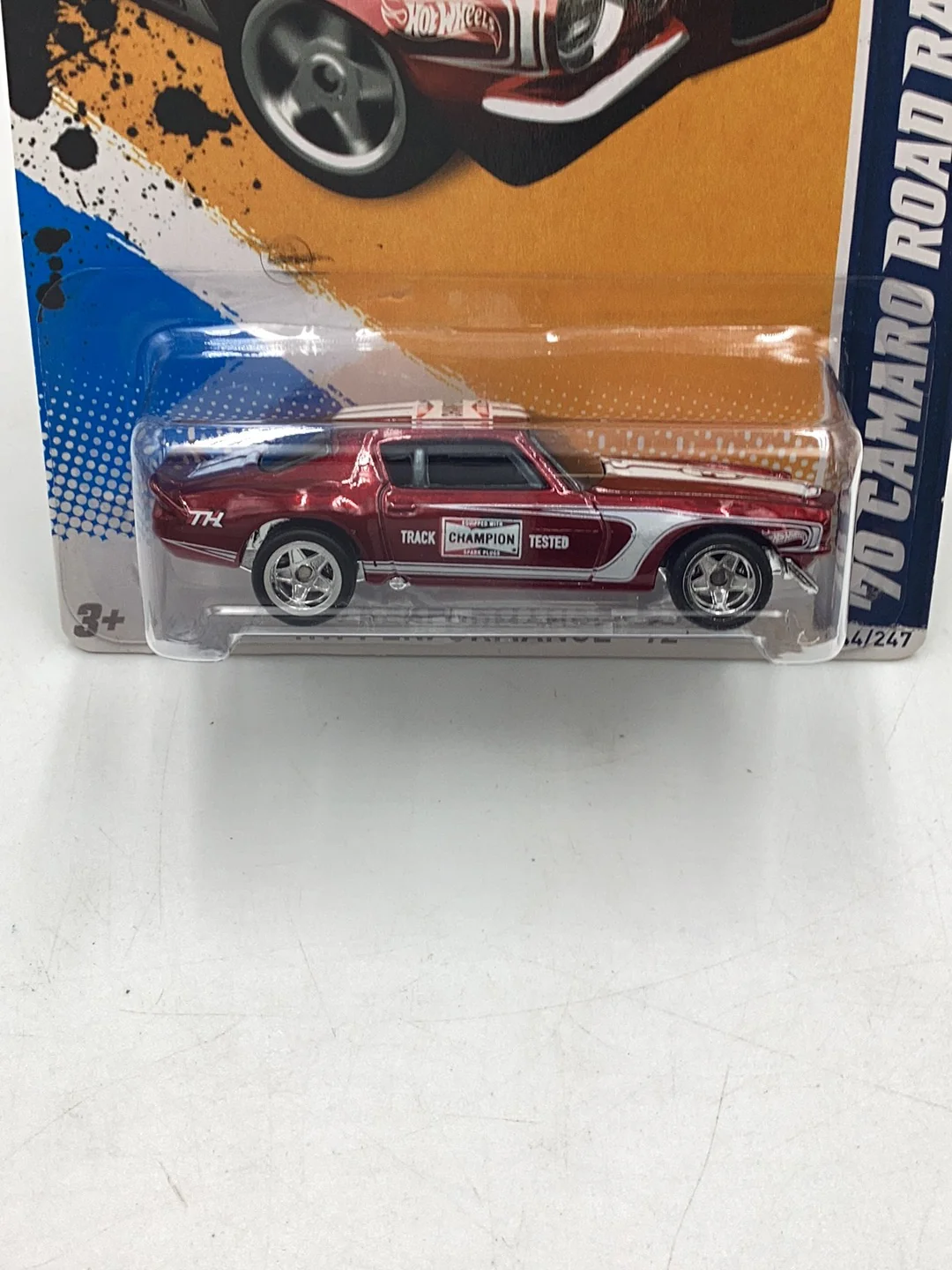 2012 hot wheels super treasure hunt #144 70 Camaro Road race W/Protector - Image 2
