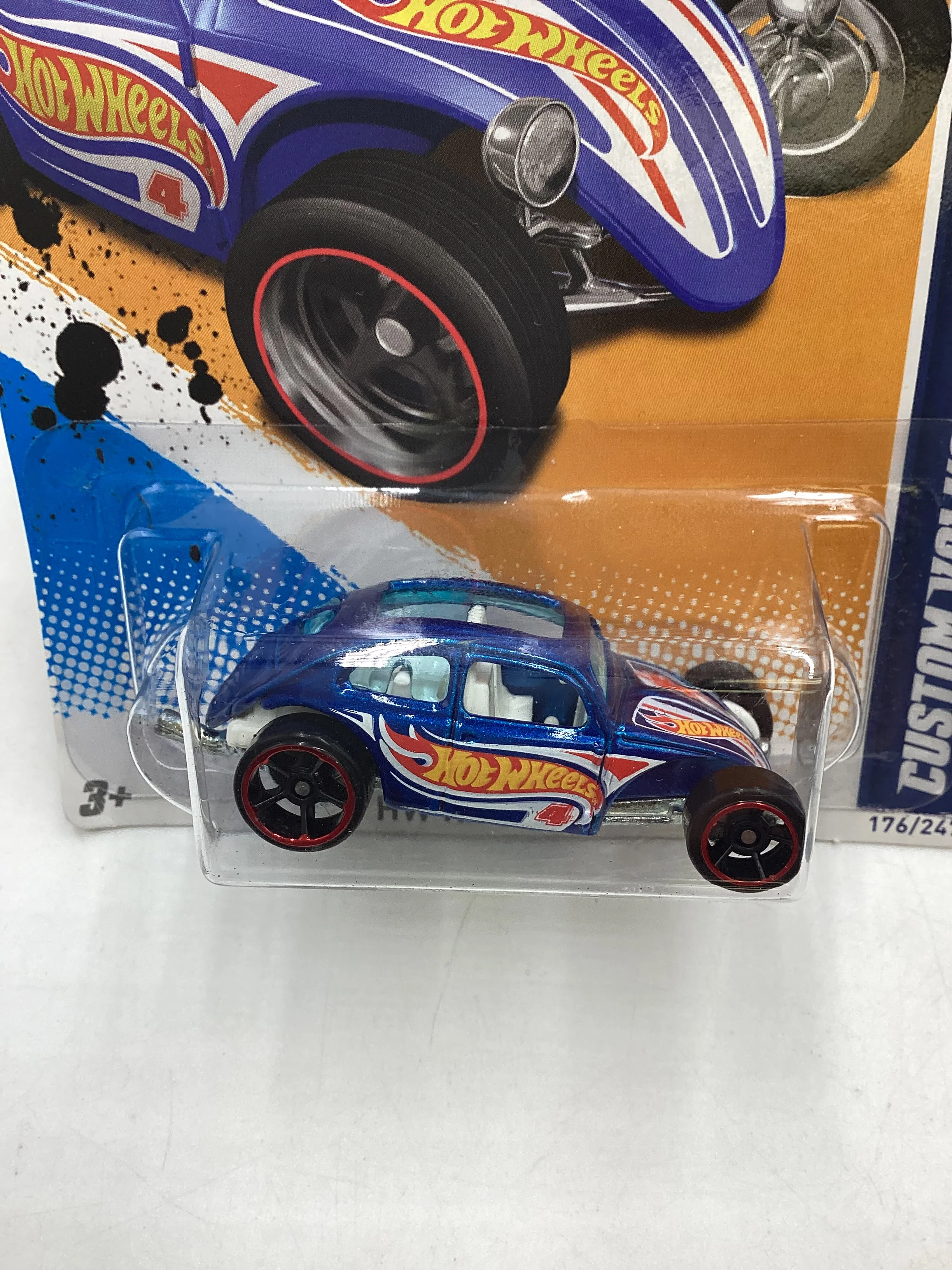 2012 HW Racing #176 Custom Volkswagen Beetle Blue 95F - Image 3