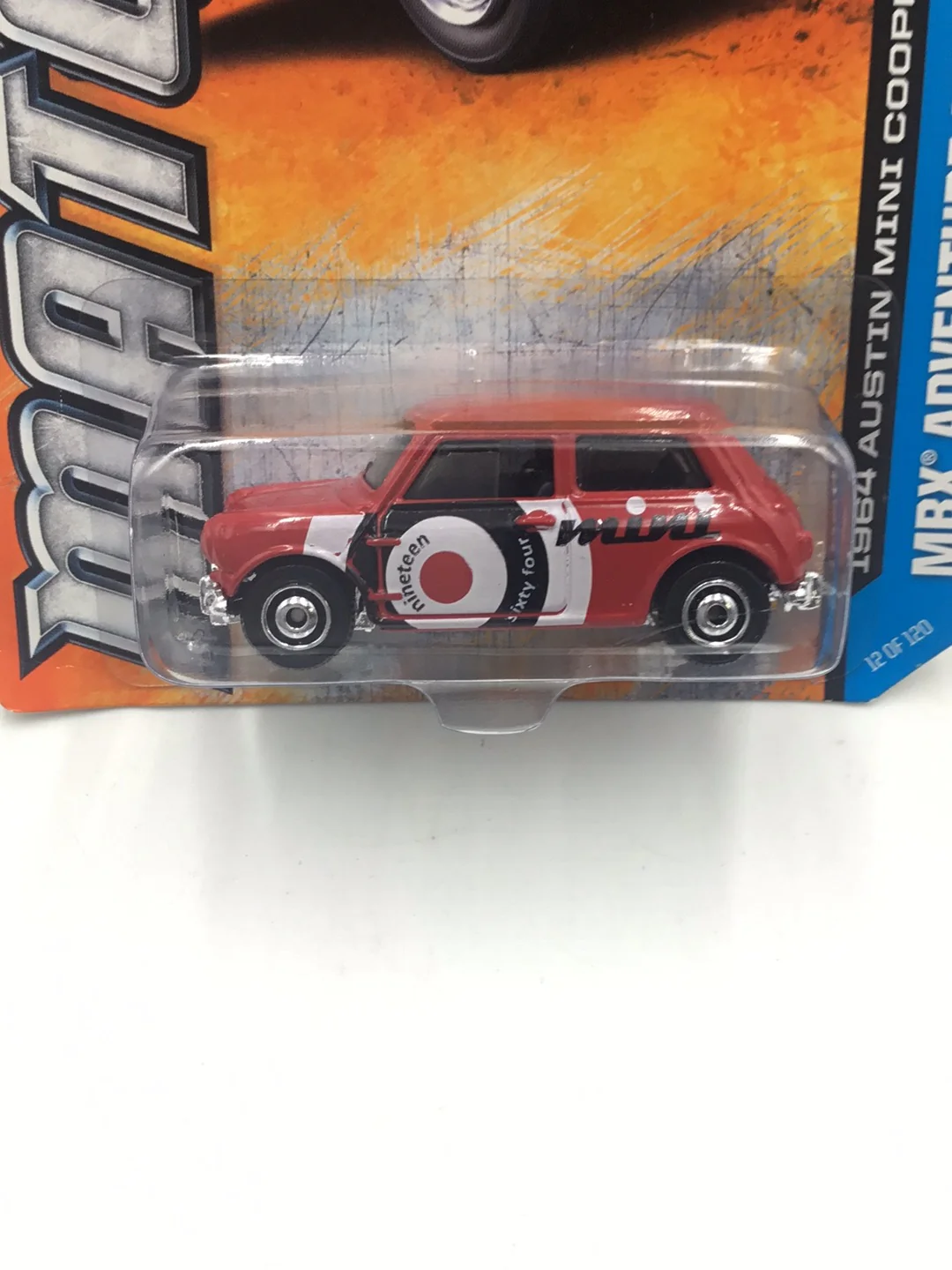 2012 matchbox #12 1964 Austin mini Cooper - Image 2