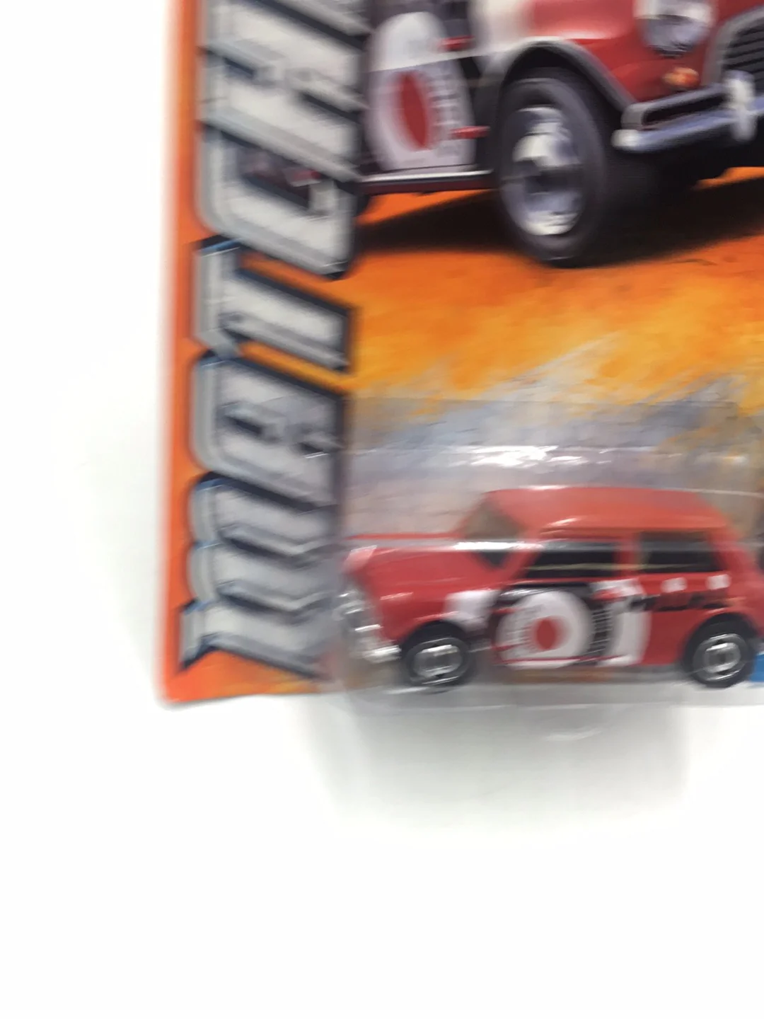 2012 matchbox #12 1964 Austin mini Cooper - Image 3