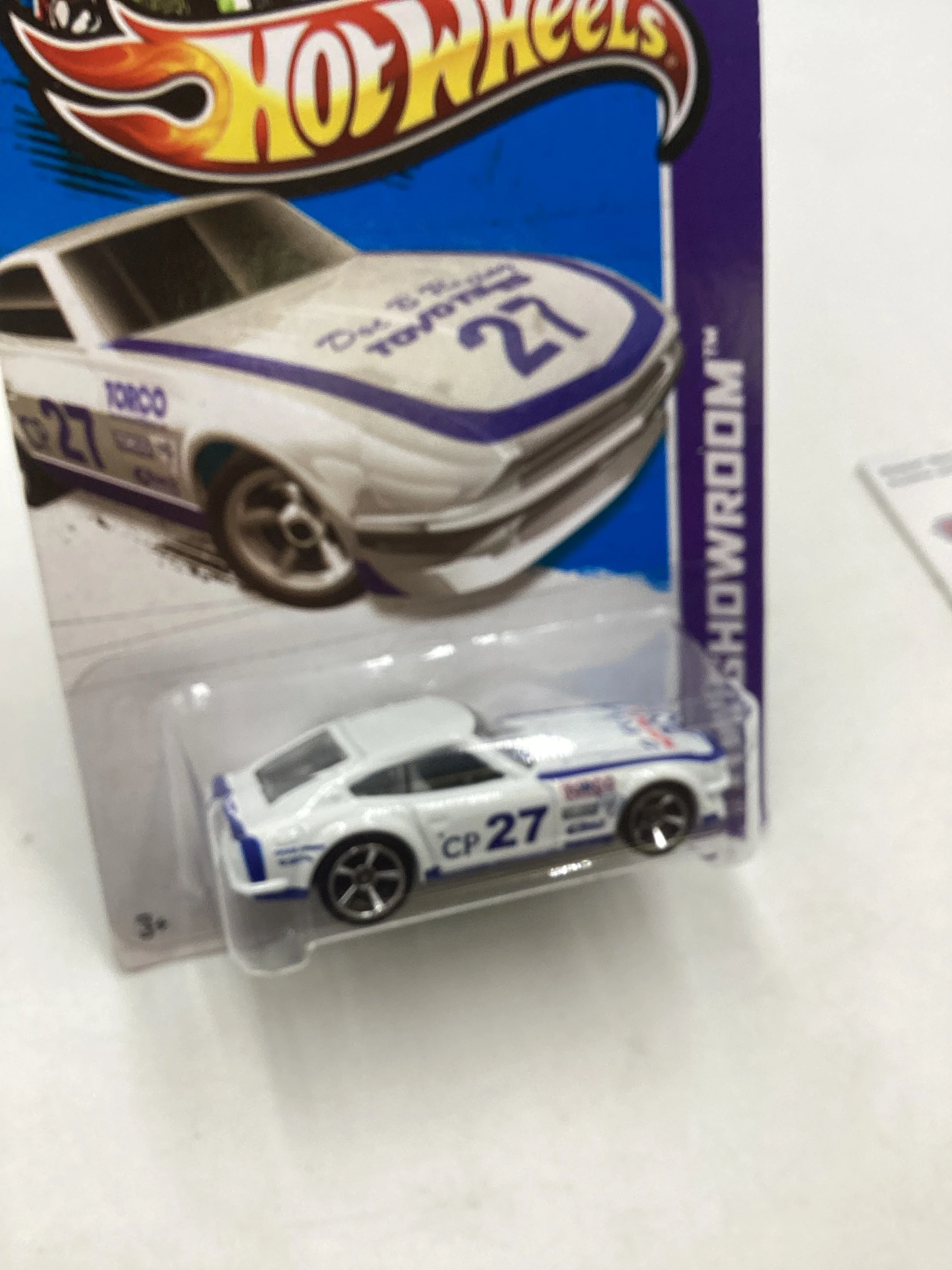 2013 Hot Wheels #159 Datsun 240Z White 88B - Image 5