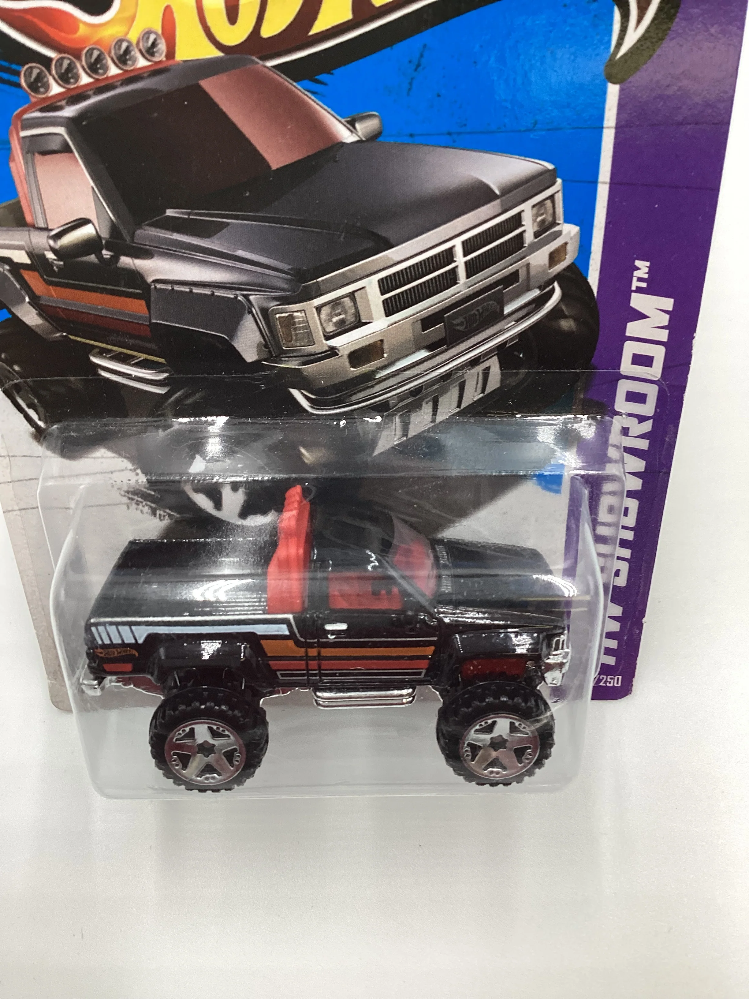 2013 Hot Wheels #165 1987 Toyota Pickup Truck Black - Image 6
