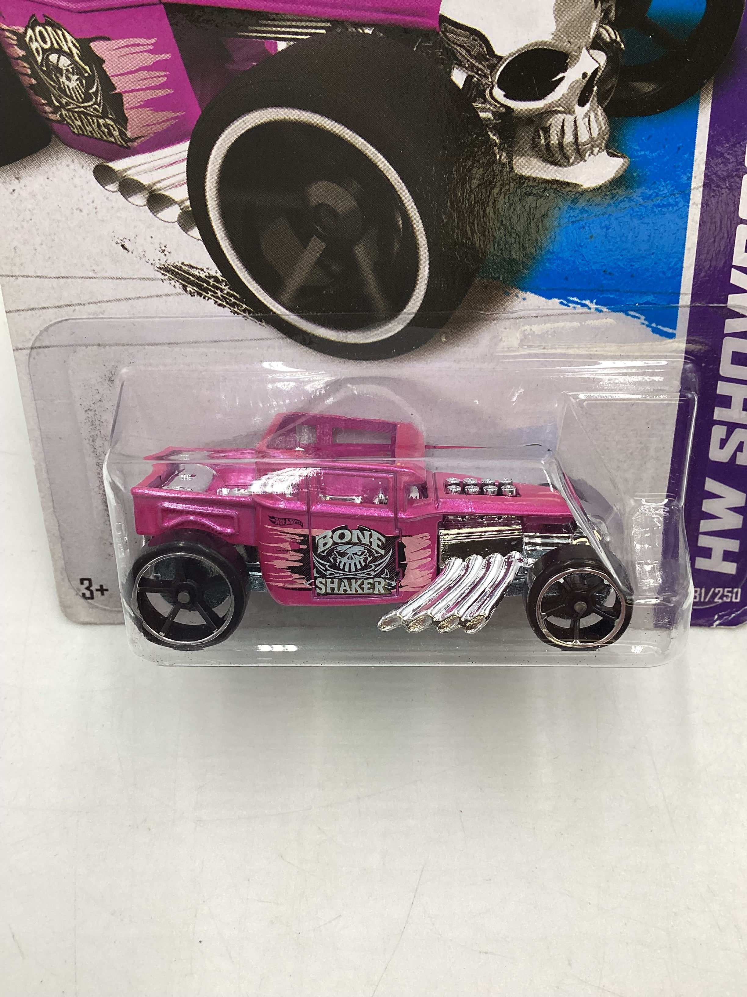 2013 Hot Wheels #181 Bone Shaker Pink 57B - Image 3