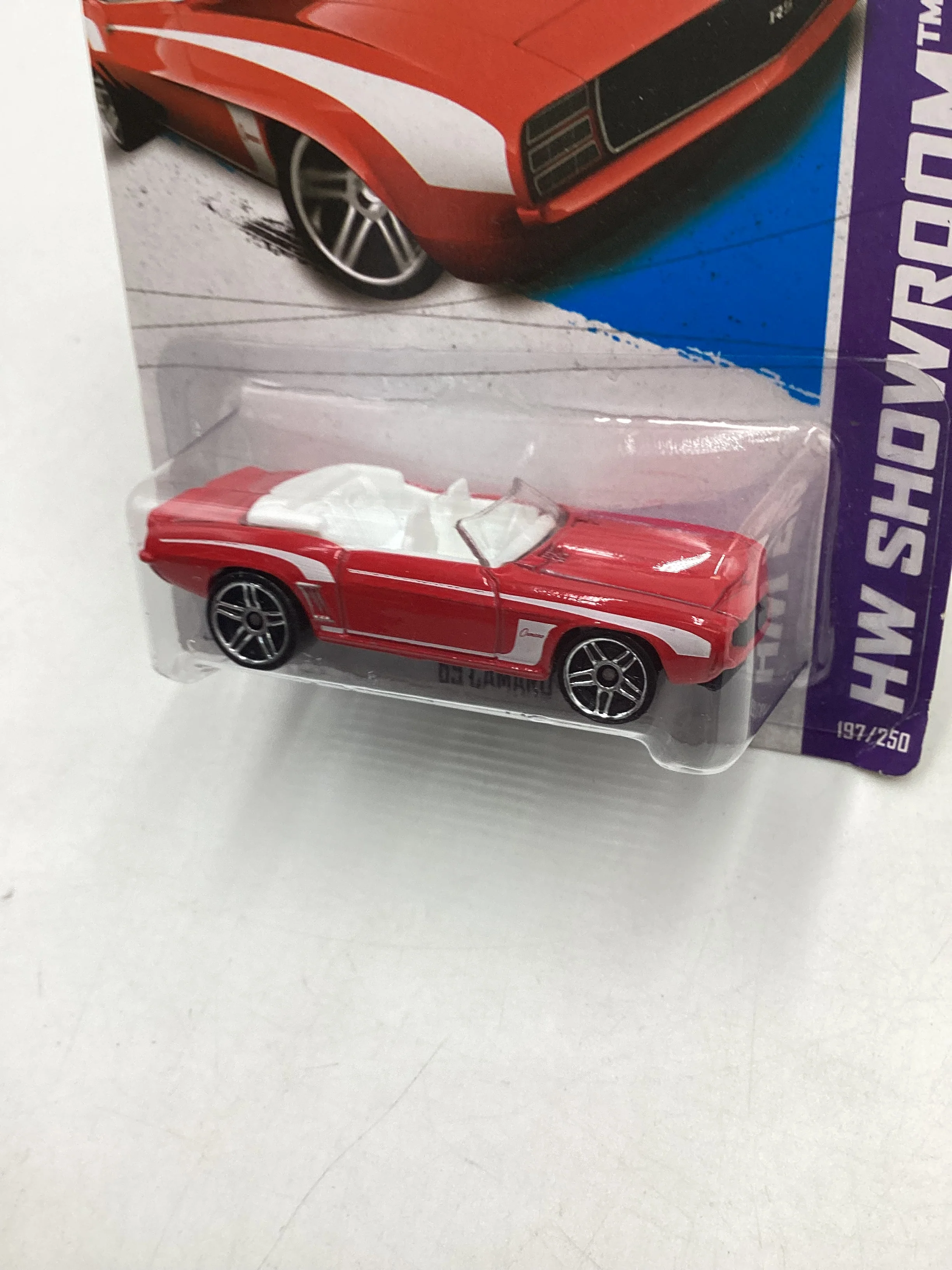 2013 Hot Wheels #197 69 Camaro 5G - Image 3