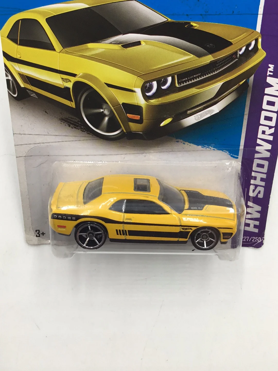 2013 Hot wheels #227 2008 Dodge Challenger SRT8 S1 - Image 5