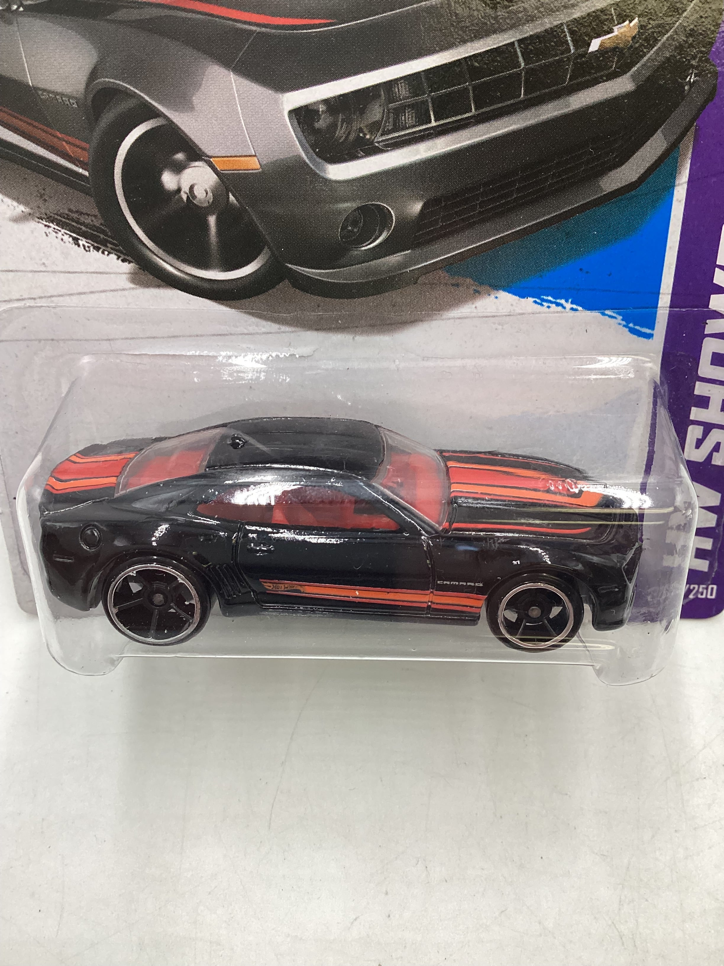 2013 Hot Wheels #226 10 Camaro SS Black 3B - Image 3