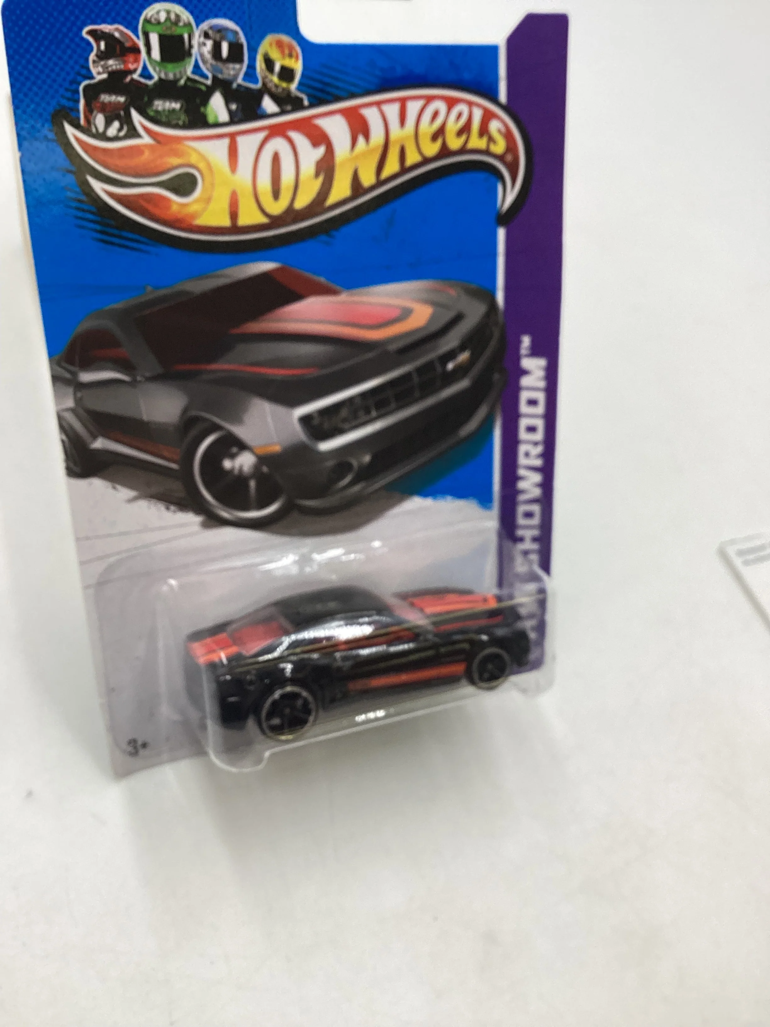 2013 Hot Wheels #226 10 Camaro SS Black 3B - Image 5