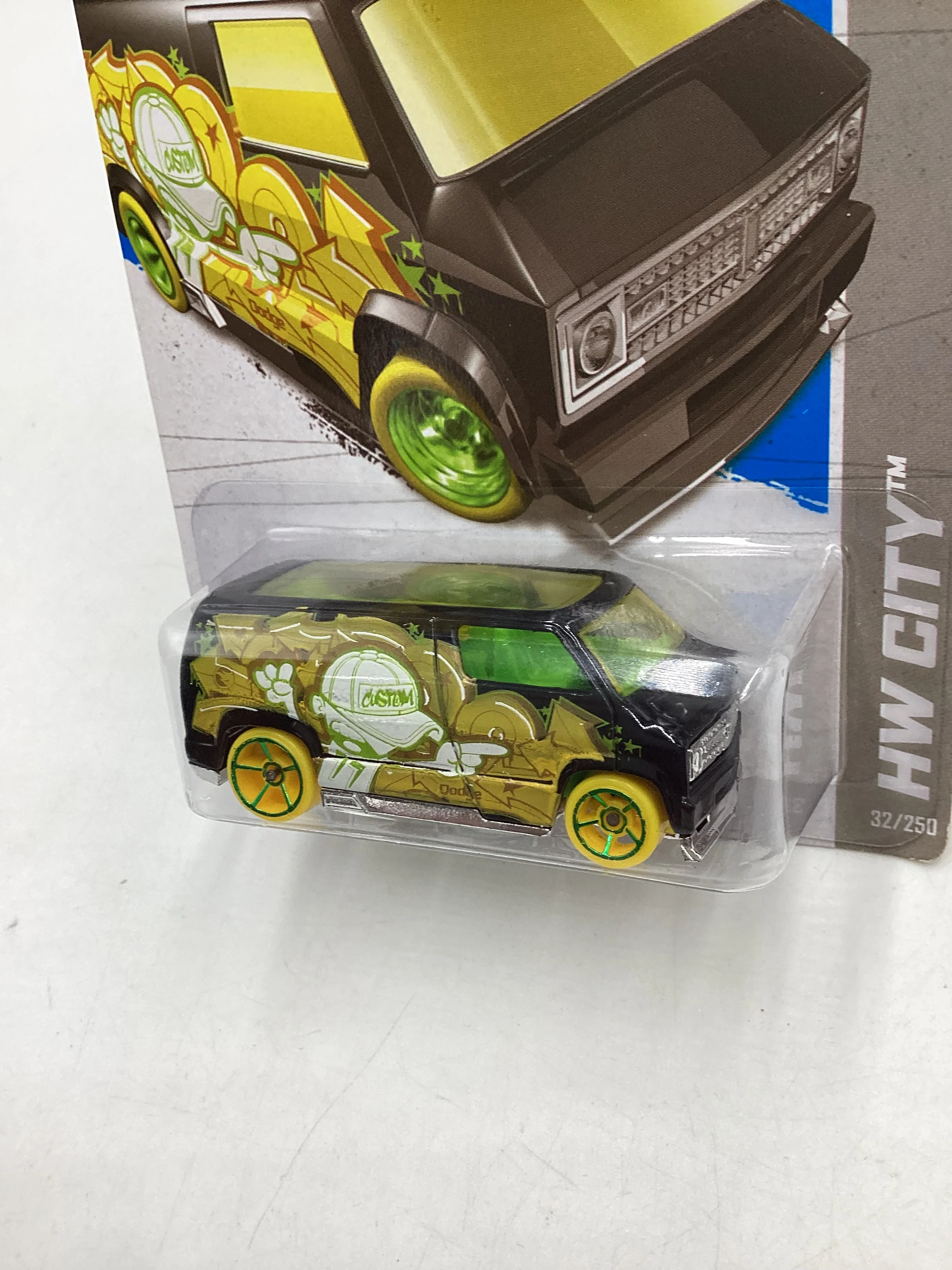 2013 Hot Wheels #32 Custom 77 Dodge Van Black 47B - Image 4